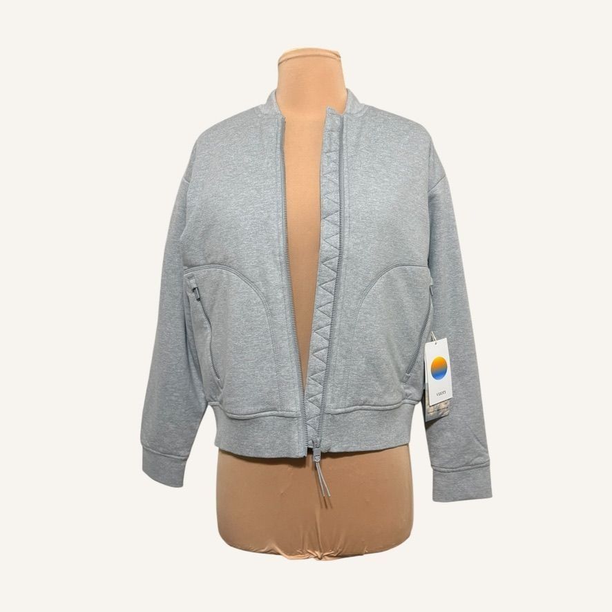 Vuori NWT Vuori Halo Basin Bomber Jacket Women Small Pale Gray NEW Size S / US 4 / IT 40 - 9 Thumbnail