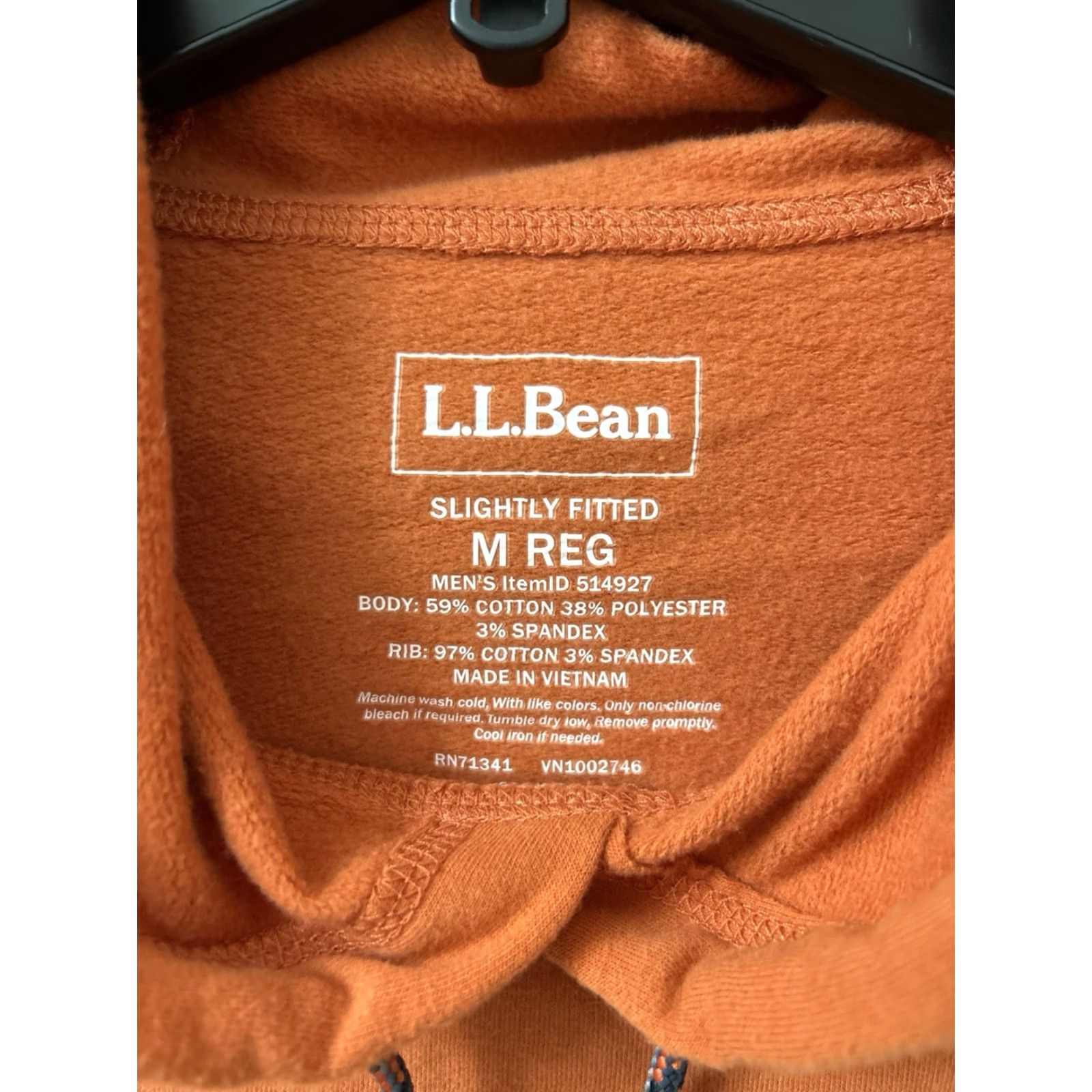 Vintage L.L.Bean Hoodie Mens M Orange Pullover Hooded Sweatshirt 514927 Comfort Camp Slightly Fitted Kangaroo Pocket Regular Length 27” 22” Pit to Pit Size US M / EU 48-50 / 2 - 6 Thumbnail