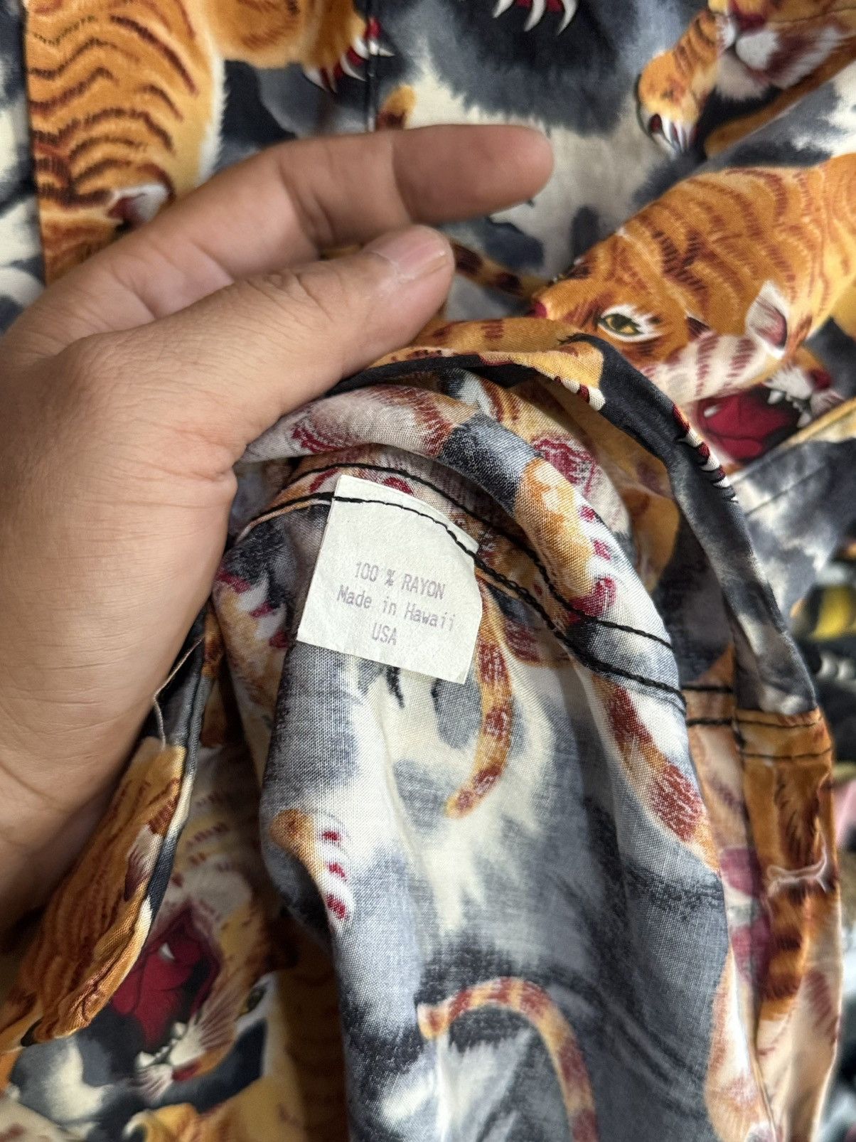 Sun Surf Vintage 80s Pineapple Juice Rayon 100 Tiger Button Up Size US M / EU 48-50 / 2 - 8 Thumbnail