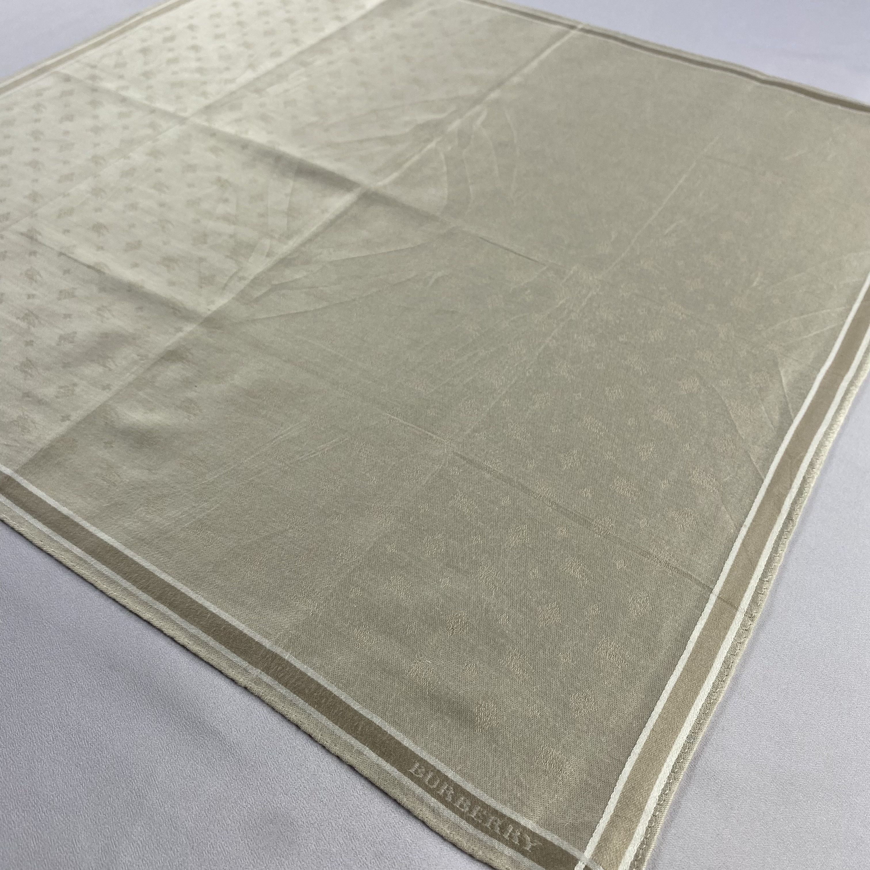 Burberry × Vintage Burberry Handkerchief / Neckerchief / Bandana-P1328 Size ONE SIZE - 2 Thumbnail