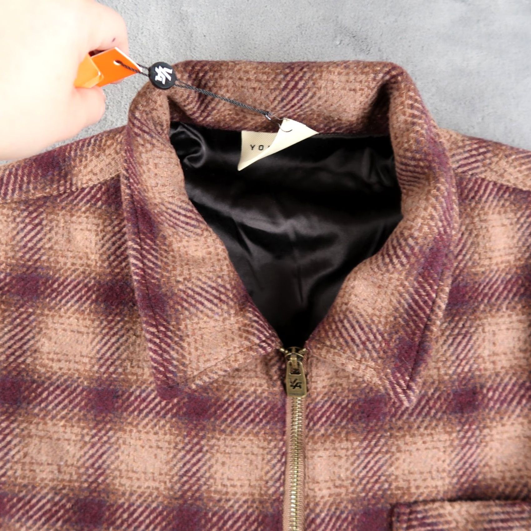 YoungLA VINTAGE Young LA Plaid Flannel Zip Up Jacket L Mens Brown Size L Jacket Bomber Shirt Size US L / EU 52-54 / 3 - 7 Thumbnail