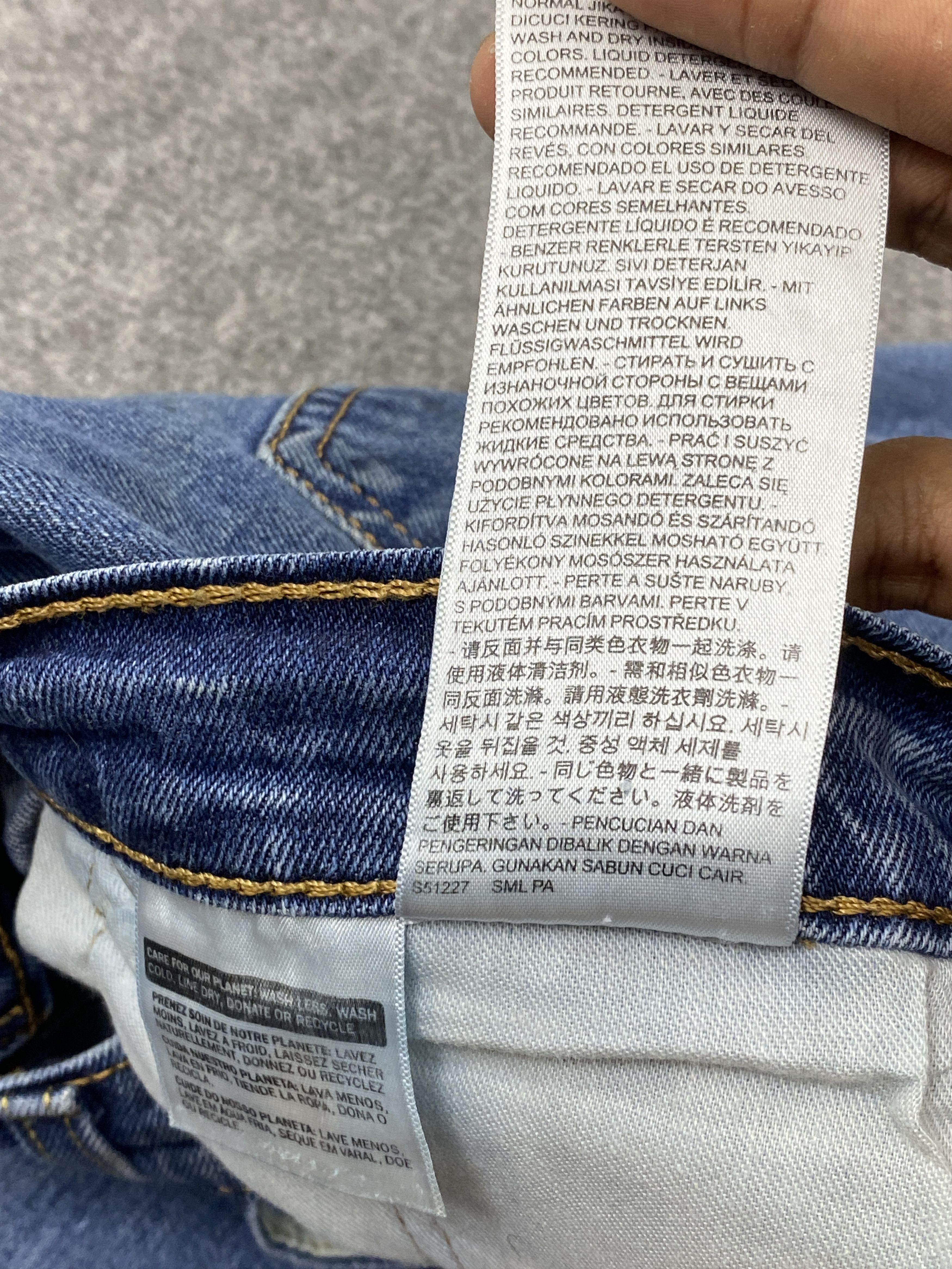 Levi's Vintage Levis 511 Slim Fit Denim DP2676 Size US 33 - 16 Thumbnail