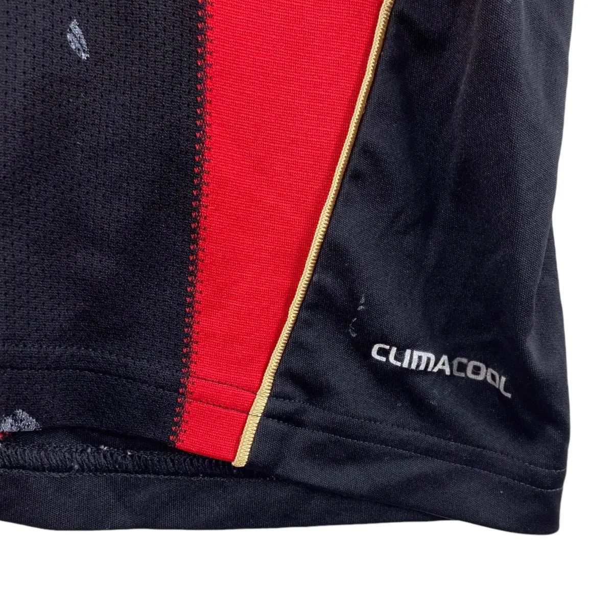 Adidas Vintage ADIDAS x AC MILAN 2010/2011 Season Jersey Tee Shirt Size US M / EU 48-50 / 2 - 6 Thumbnail