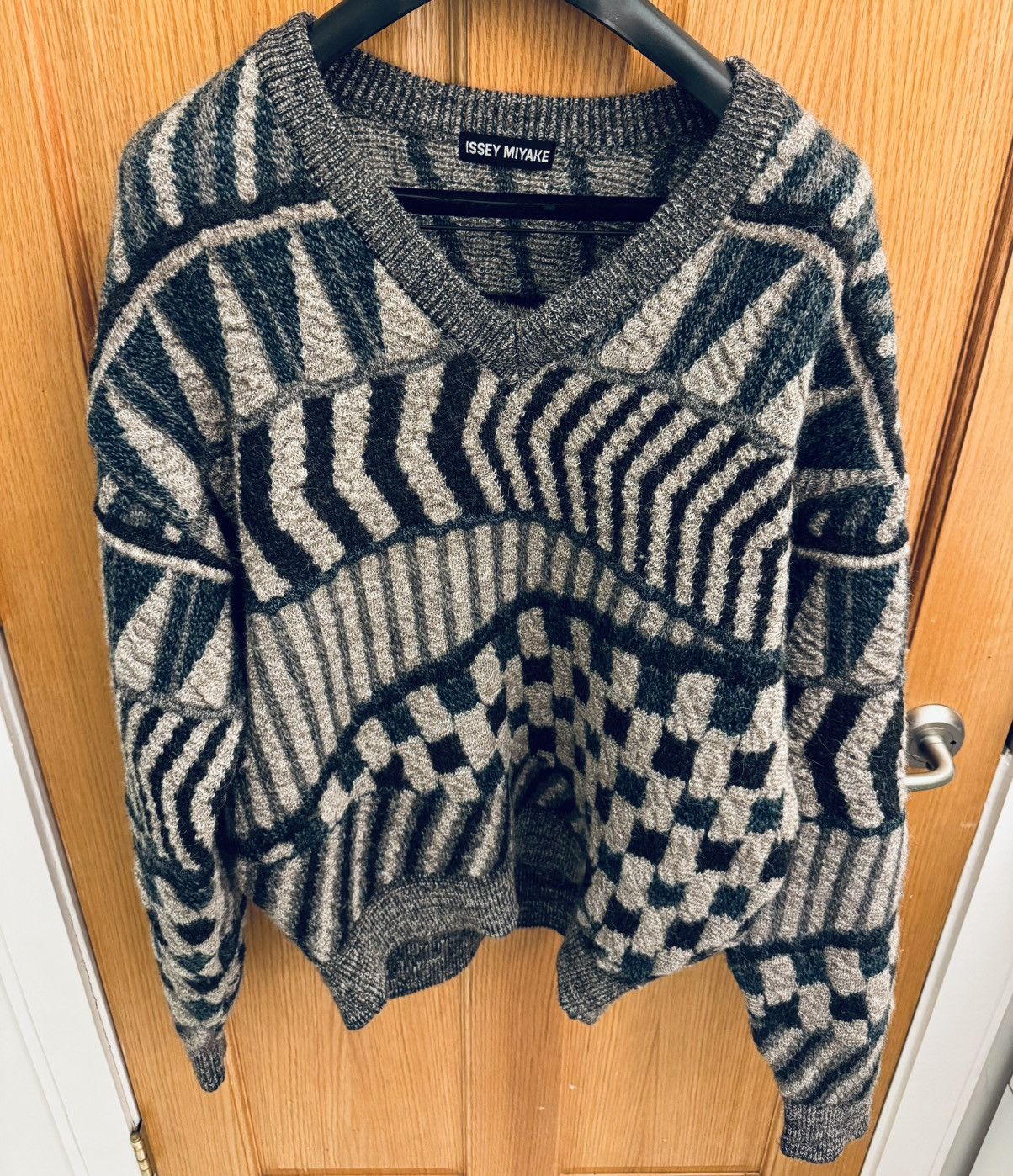 トップス 1980s I.S. (issey sport) wool knit s-l1200.jpg