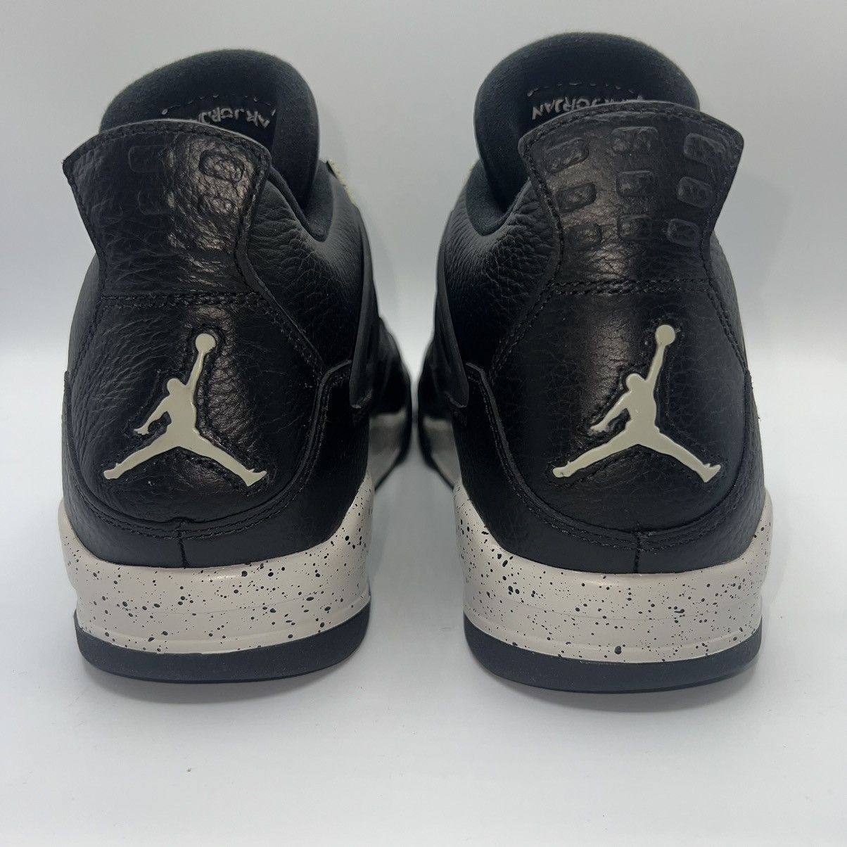 Jordan Brand Jordan 4 Retro Oreo Size 12 Size US 12 / EU 45 - 2 Thumbnail