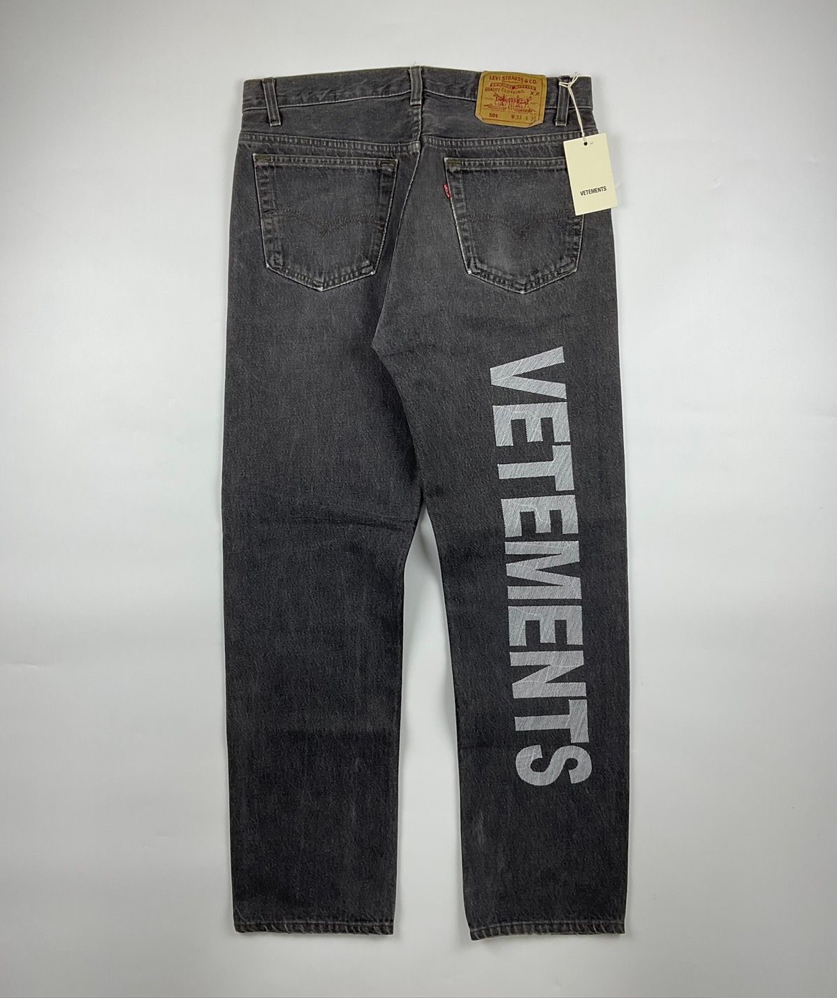 Pre-owned Levis X Vetements Levis Embroidered Logo In Denim
