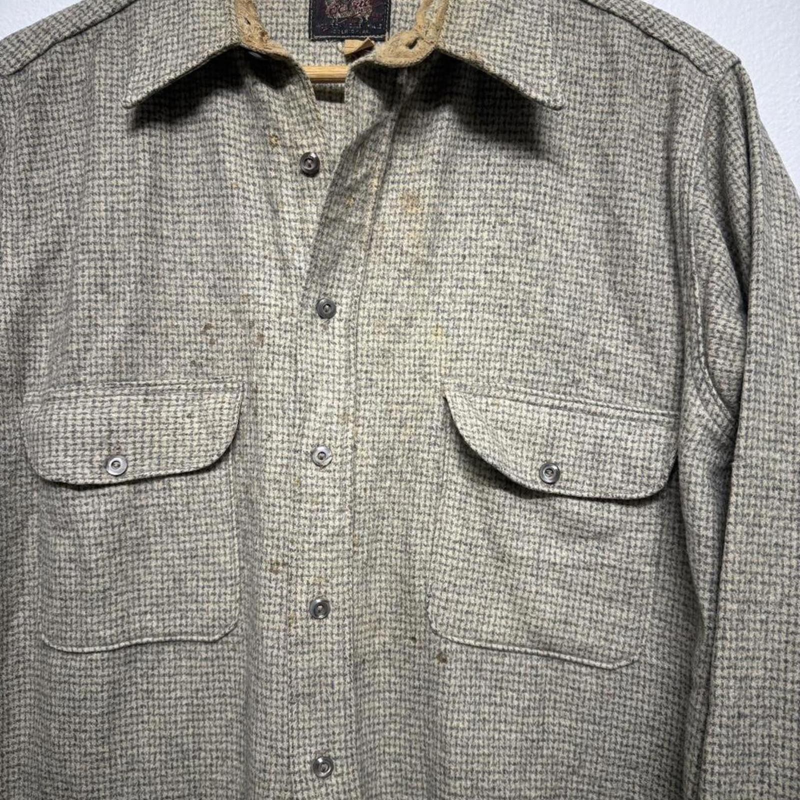 Woolrich Woolen Mills 1950s thrashed Woolrich flannel shirt L/XL Size US XL / EU 56 / 4 - 5 Thumbnail