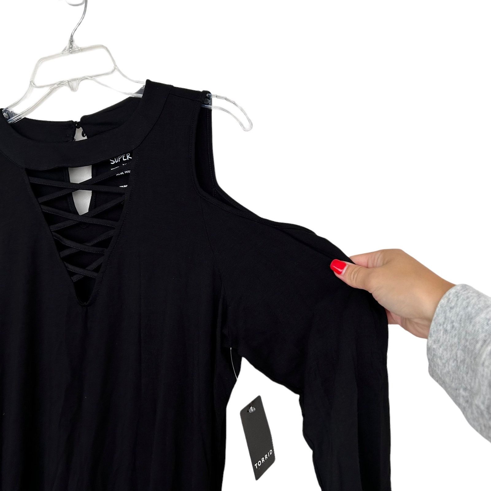 Corridor Torrid Super Soft Knits Black Cold Shoulder Top Sz 3X Size 3XL / US 20-22 - 3 Thumbnail