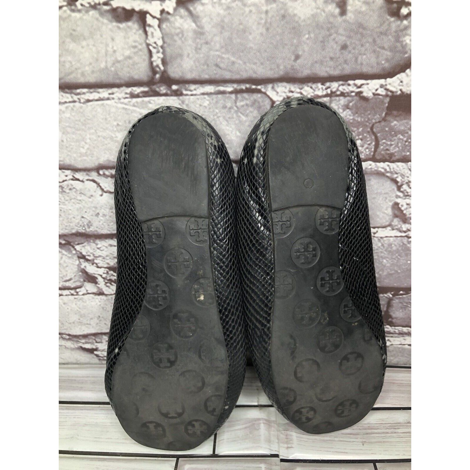 Tory Burch Tory Burch Reva Gold Logo Black Leather Snake Skin Ballet Fl Size US 7.5 / IT 37.5 - 14 Thumbnail