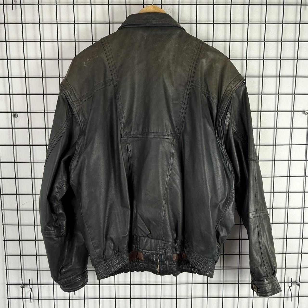 Vintage Vintage 90s Real Leather Boxy Black Jacket Size US L / EU 52-54 / 3 - 4 Thumbnail