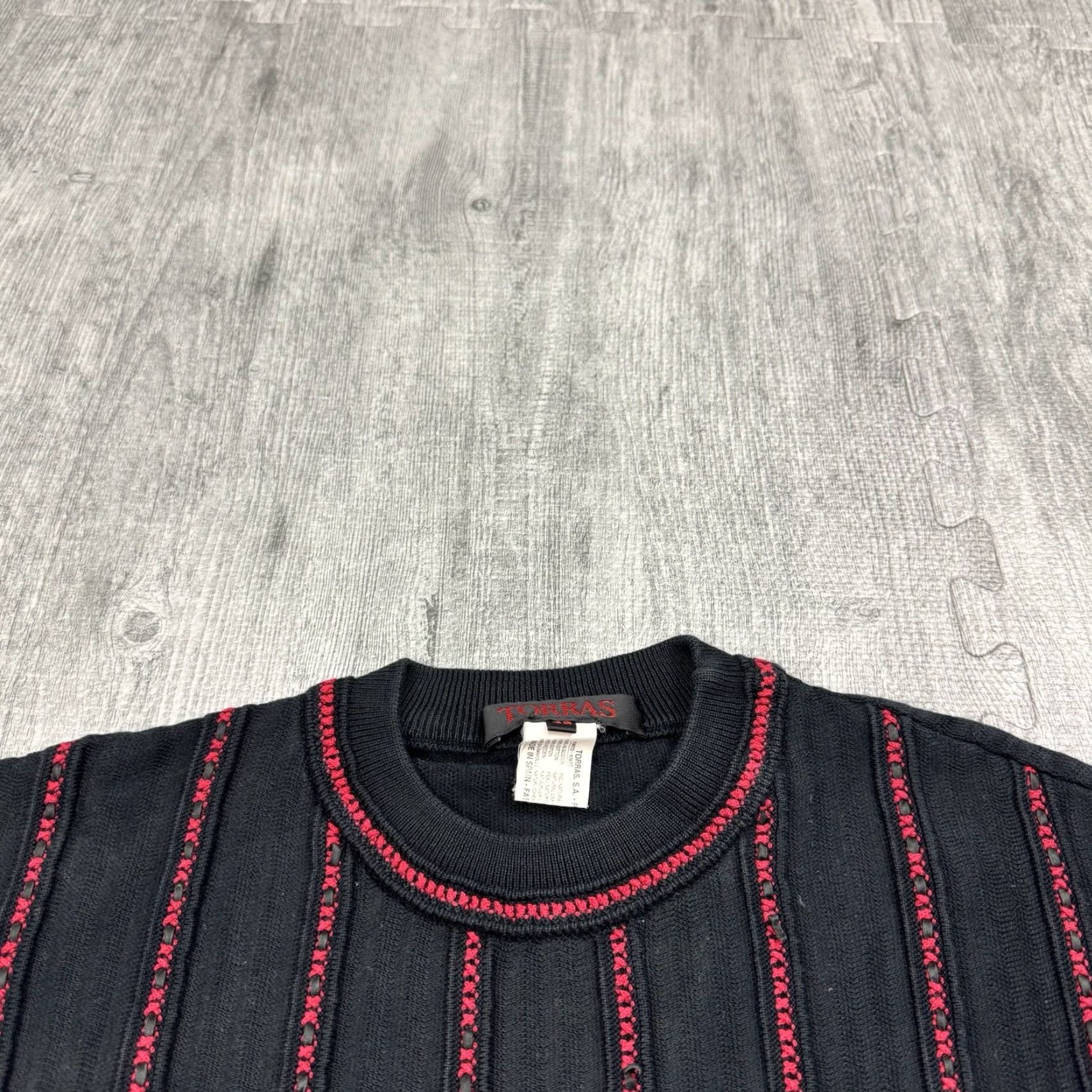Vintage VINTAGE Mens Torras Spain Textured Knit Sweater Crew Neck Pullover Casual Black Red S Size US S / EU 44-46 / 1 - 2 Thumbnail
