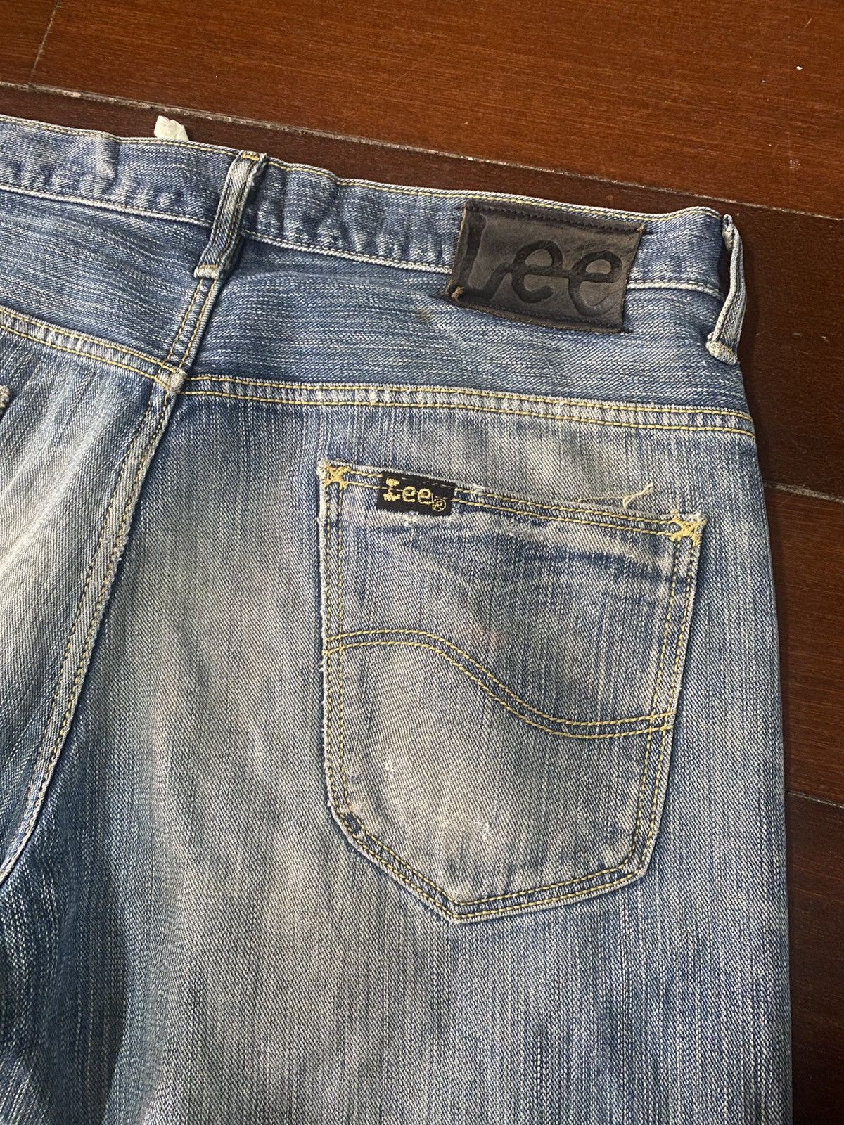 Lee Vintage Lee Distressed Faded ripped Denim Jeans flare Size US 36 / EU 52 - 14 Thumbnail