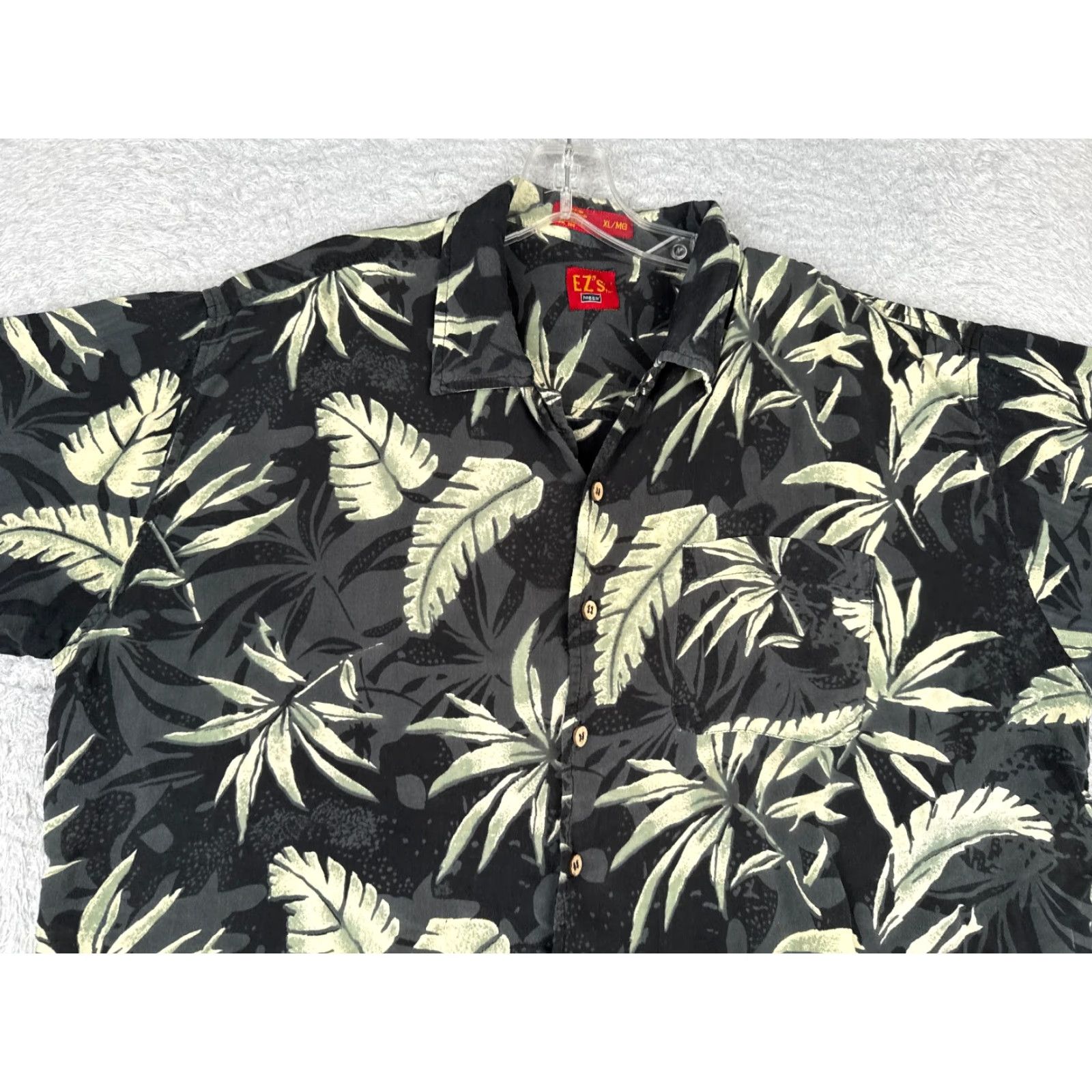Haggar Haggar Shirt Men Extra Large Black Green Floral Hawaiian Floral 100% Rayon Size US XL / EU 56 / 4 - 4 Thumbnail