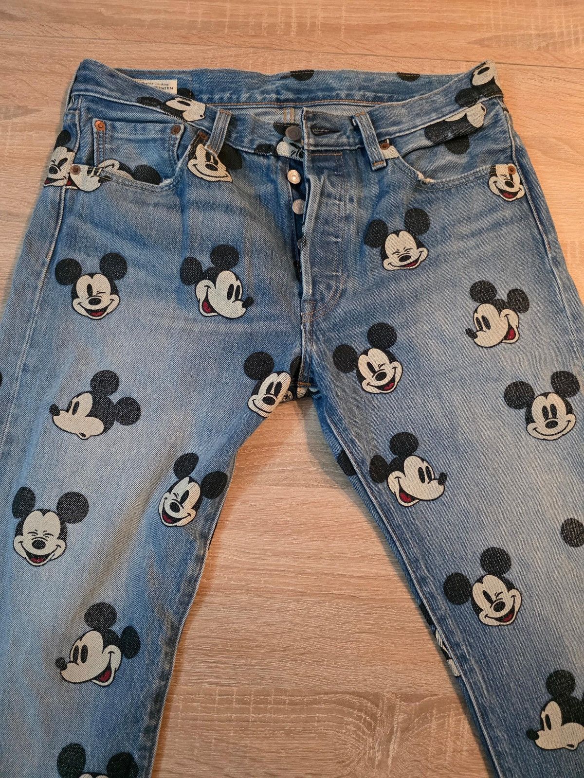 Levi's Levi’s x Mickey Mouse 501 Jeans Size 32" / US 10 / IT 46 - 1 Thumbnail