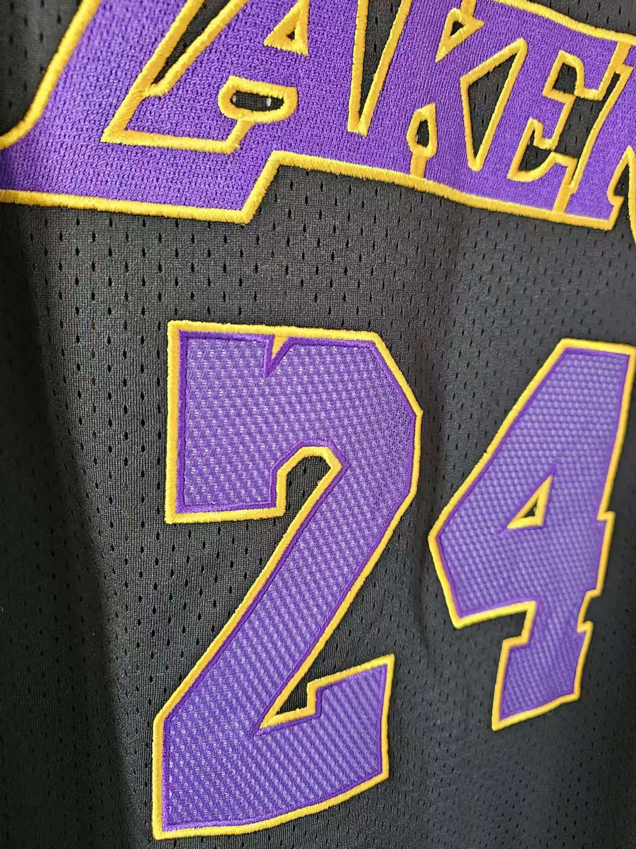 NBA Lakers #24 Kobe Bryant Jersey Black XL Size US XL / EU 56 / 4 - 3 Thumbnail