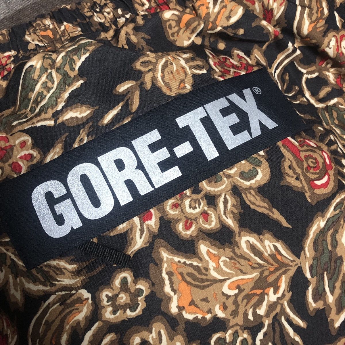 Goretex Floral Prints Pants Size US 34 / EU 50 - 6 Thumbnail