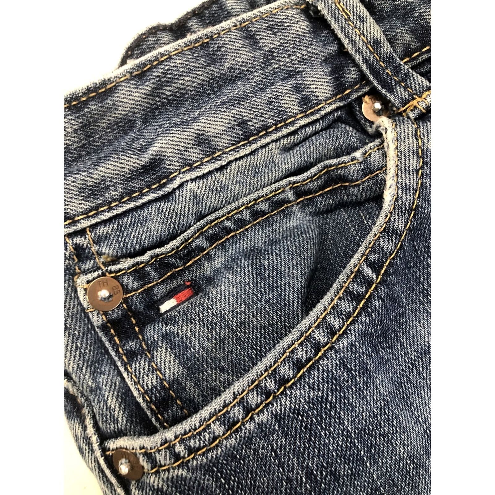 Tommy Hilfiger VINTAGE Tommy Hilfiger Jeans Mens 31X32.5 Blue Straight Zip Up Medium Wash Jeans Mens Regular Blue 5-Pocket Denim Cotton Size US 31 - 2 Thumbnail