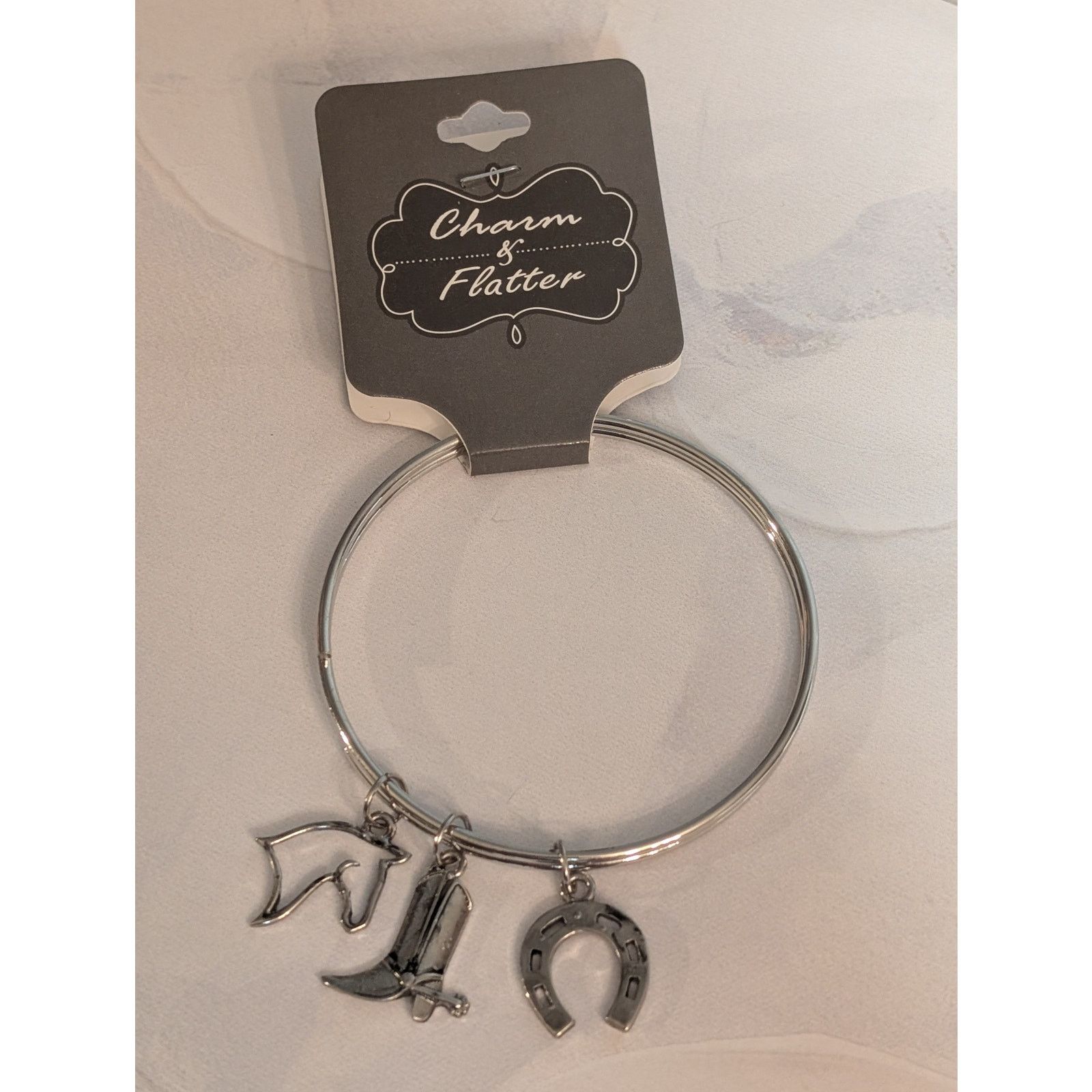 Vintage VTG 1980s Silver-Tone Bangle Bracelet & Western Horse Charms Size ONE SIZE - 4 Thumbnail