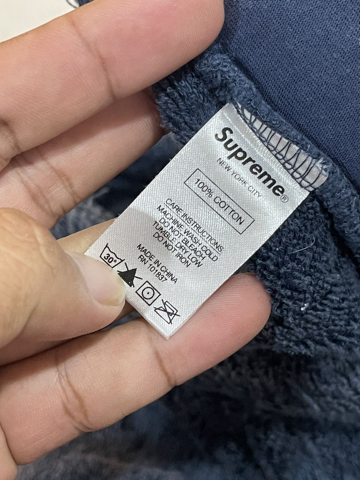 Supreme SS18 Supreme Short Pants Fleece Size US 32 / EU 48 - 14 Thumbnail