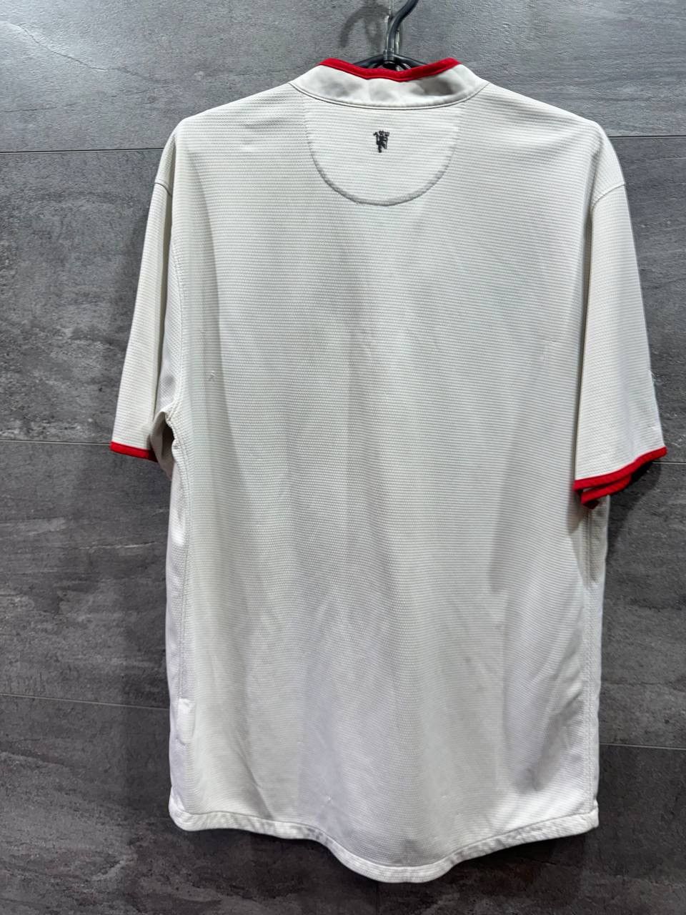 Nike MANCHESTER UNITED 2012 2014 AWAY FOOTBALL SHIRT JERSEY NIKE Size US L / EU 52-54 / 3 - 17 Thumbnail