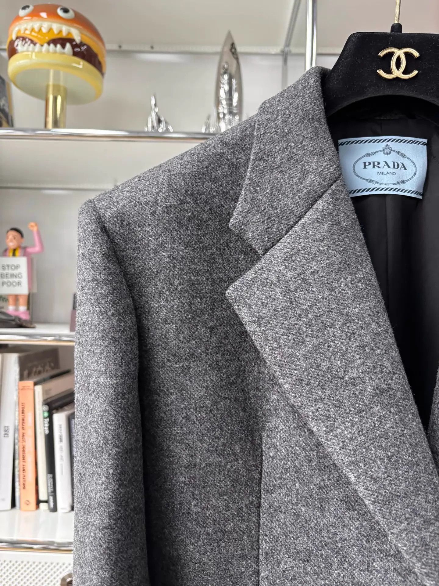 Prada Prada Gray 100% Wool Two Pockets Lapel IT38 Blazer Size XS / US 0-2 / IT 36-38 - 2 Thumbnail