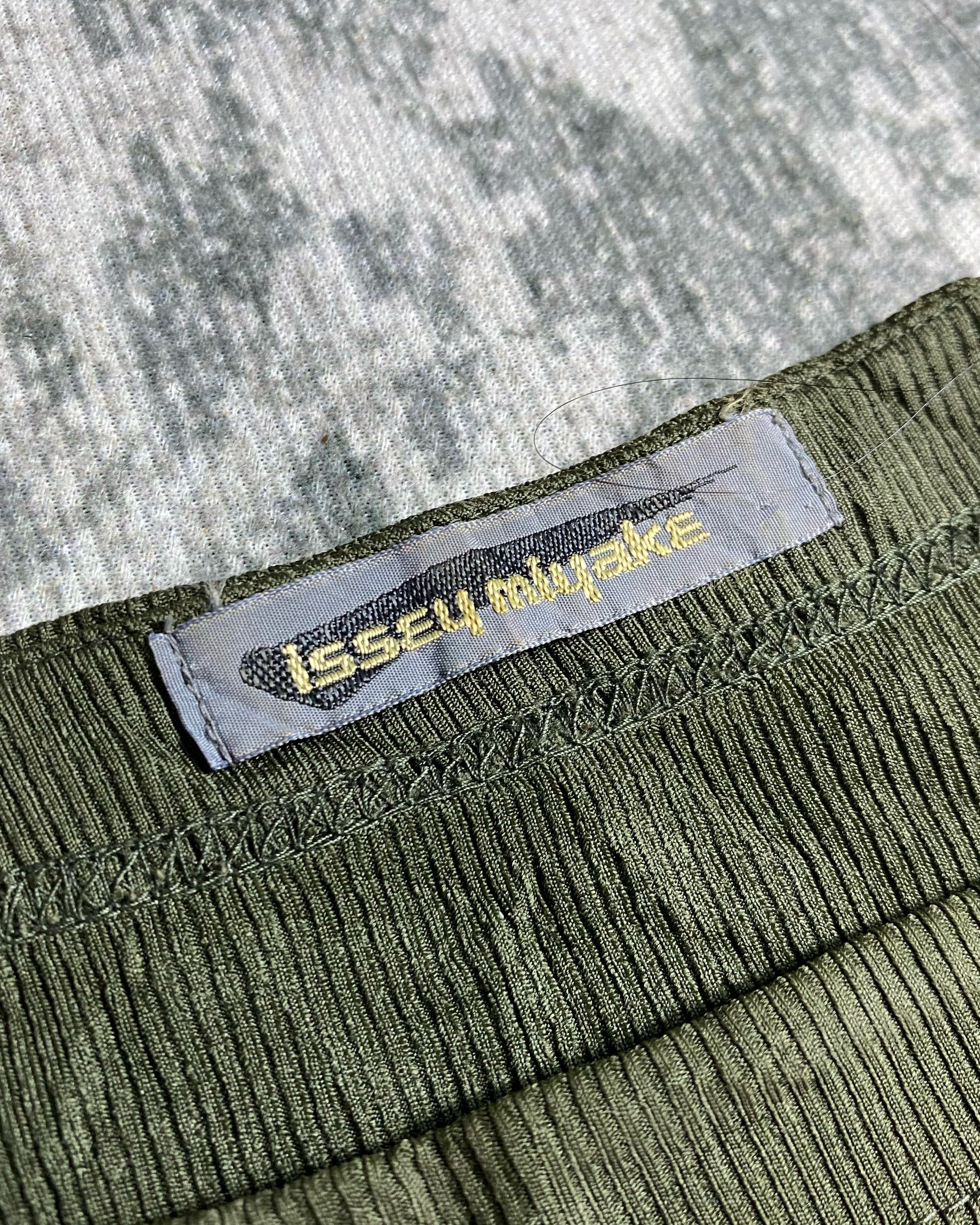 Issey Miyake 2000s Issey Miyake Pleated Top Size US M / EU 48-50 / 2 - 5 Thumbnail