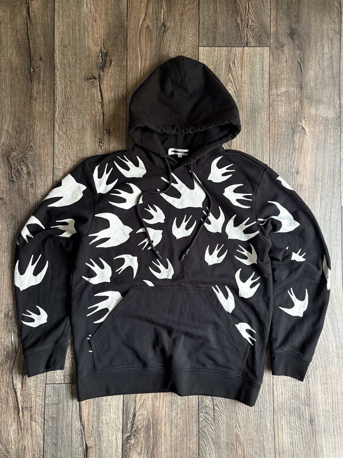 Alexander McQueen Alexander McQueen Swallow Multi Logo Black Designer Hoodie Size US L / EU 52-54 / 3 - 1 Thumbnail