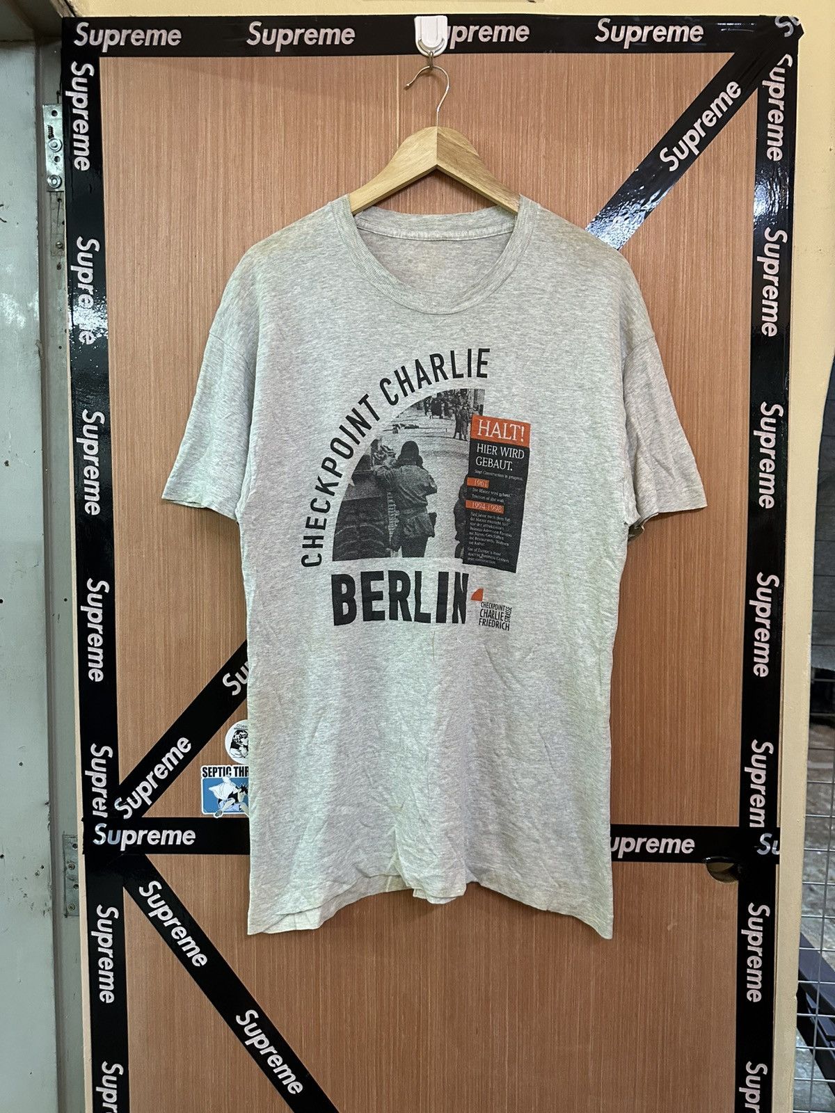 Vintage Vintage 90's Checkpoint Charlie Berlin Distressed Tees Size US L / EU 52-54 / 3 - 1 Thumbnail