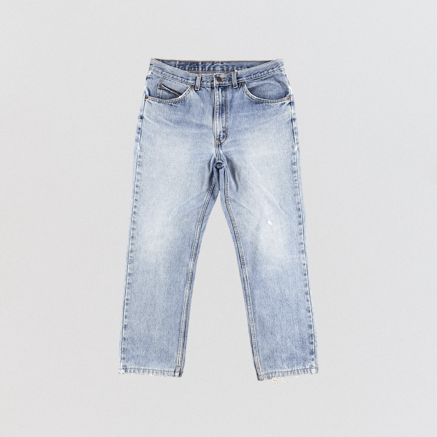 image of 90's Light Wash Levis 506 Jeans-Jm1879 in Blue, Men's (Size 33)