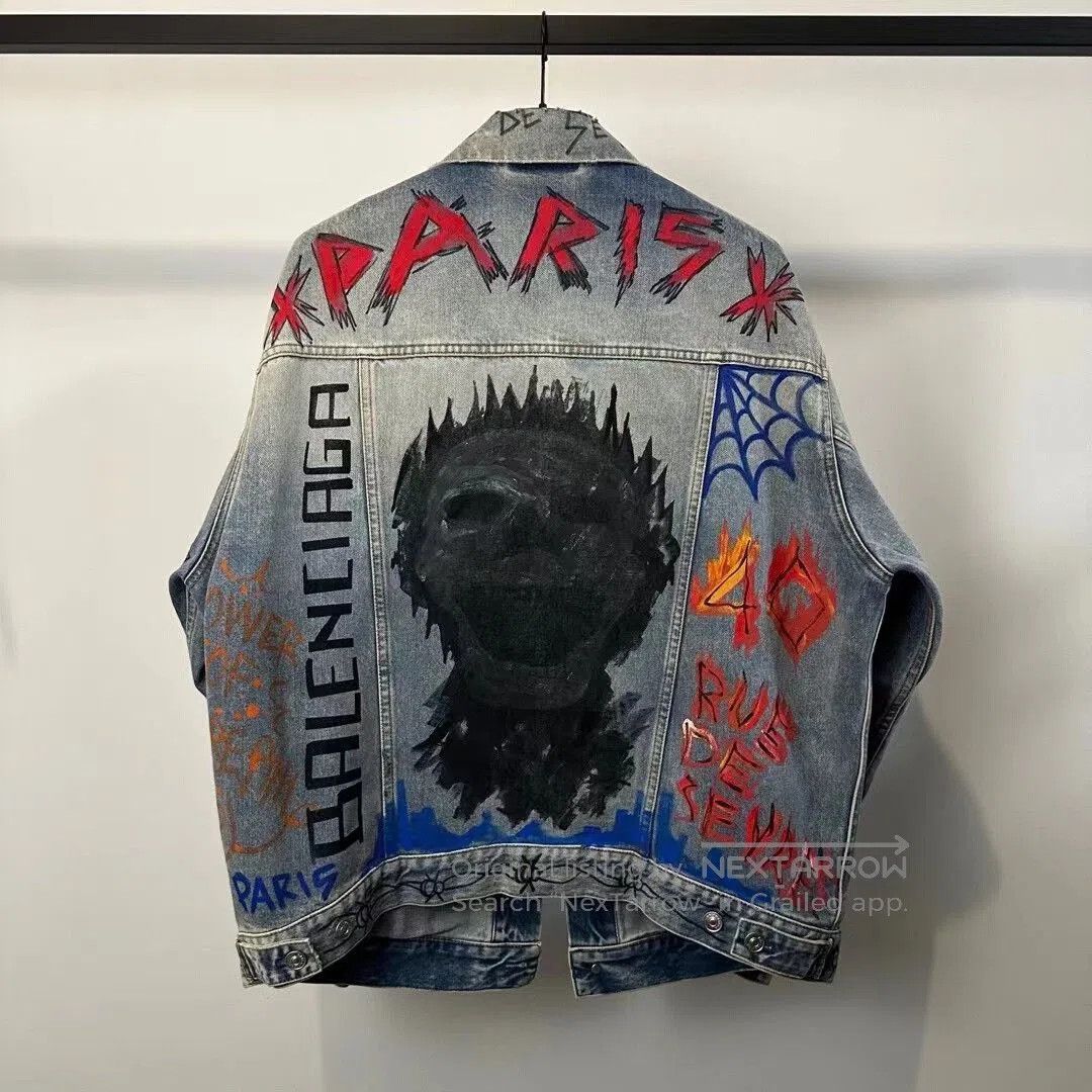 Balenciaga balenciaga graffiti jacket size 34. Size US XS / EU 42 / 0 - 2 Thumbnail