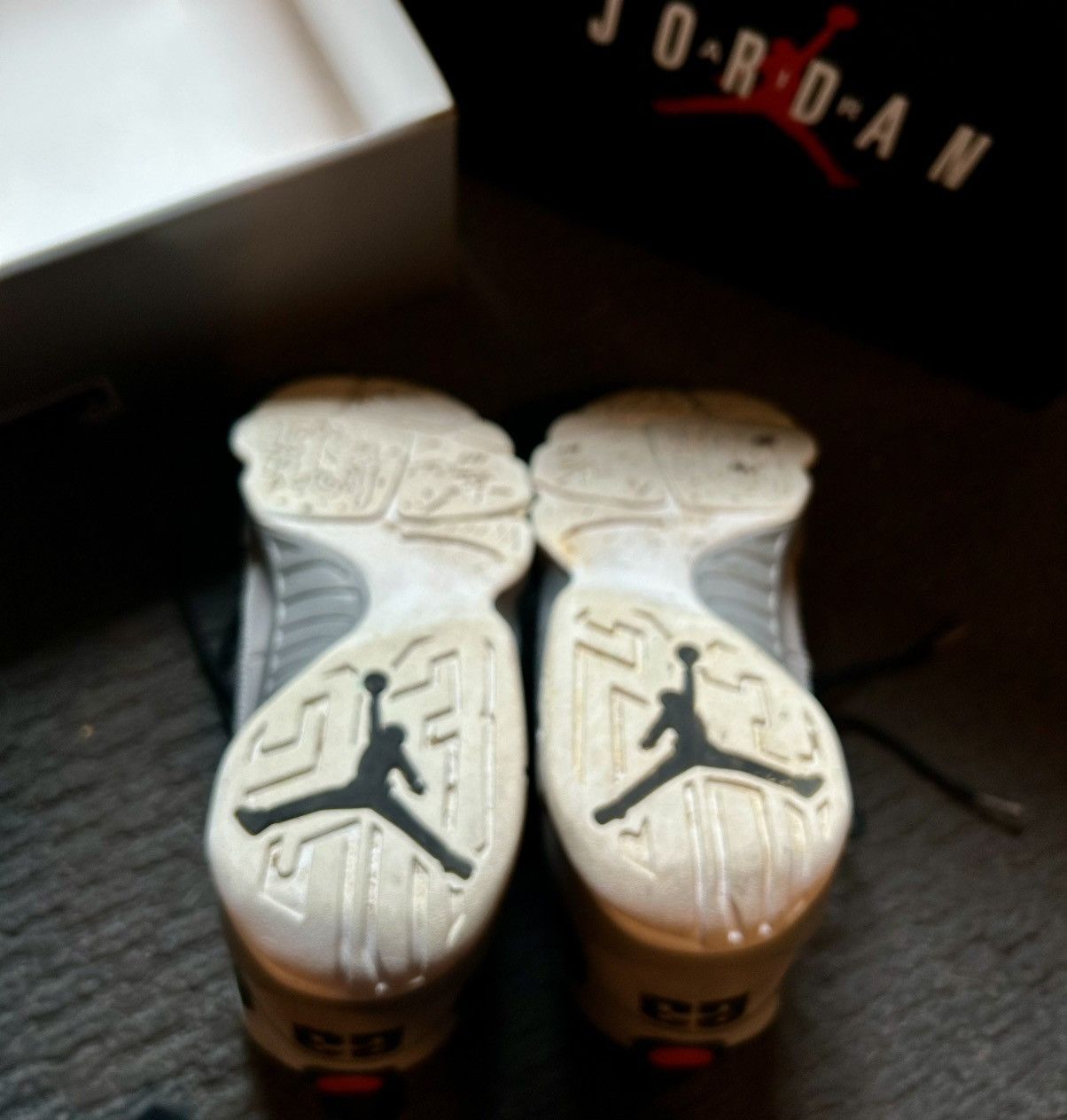 Jordan Brand Jordan Retro 9 Particle Gray Size US 9 / EU 42 - 11 Thumbnail
