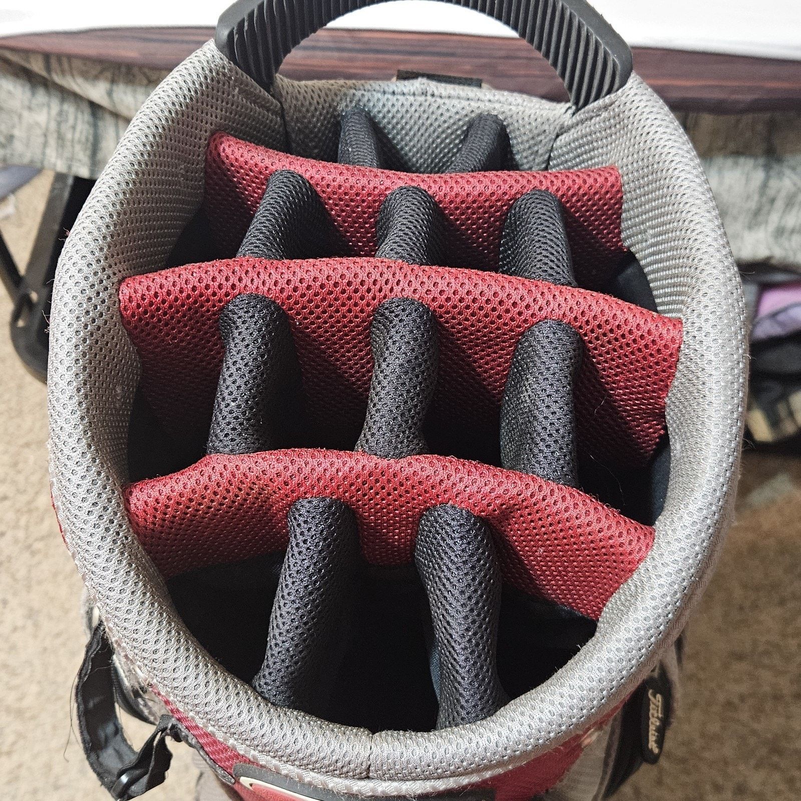 Titleist Titleist ‎GOLFBAG Golf Bag Red Umbrella Putter Slot HOOD Size ONE SIZE - 6 Thumbnail