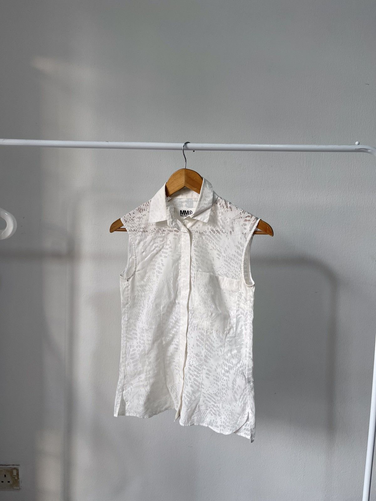 Maison Margiela Maison Margiela Sleeveless Mesh Shirt Size US XS / EU 42 / 0 - 3 Thumbnail