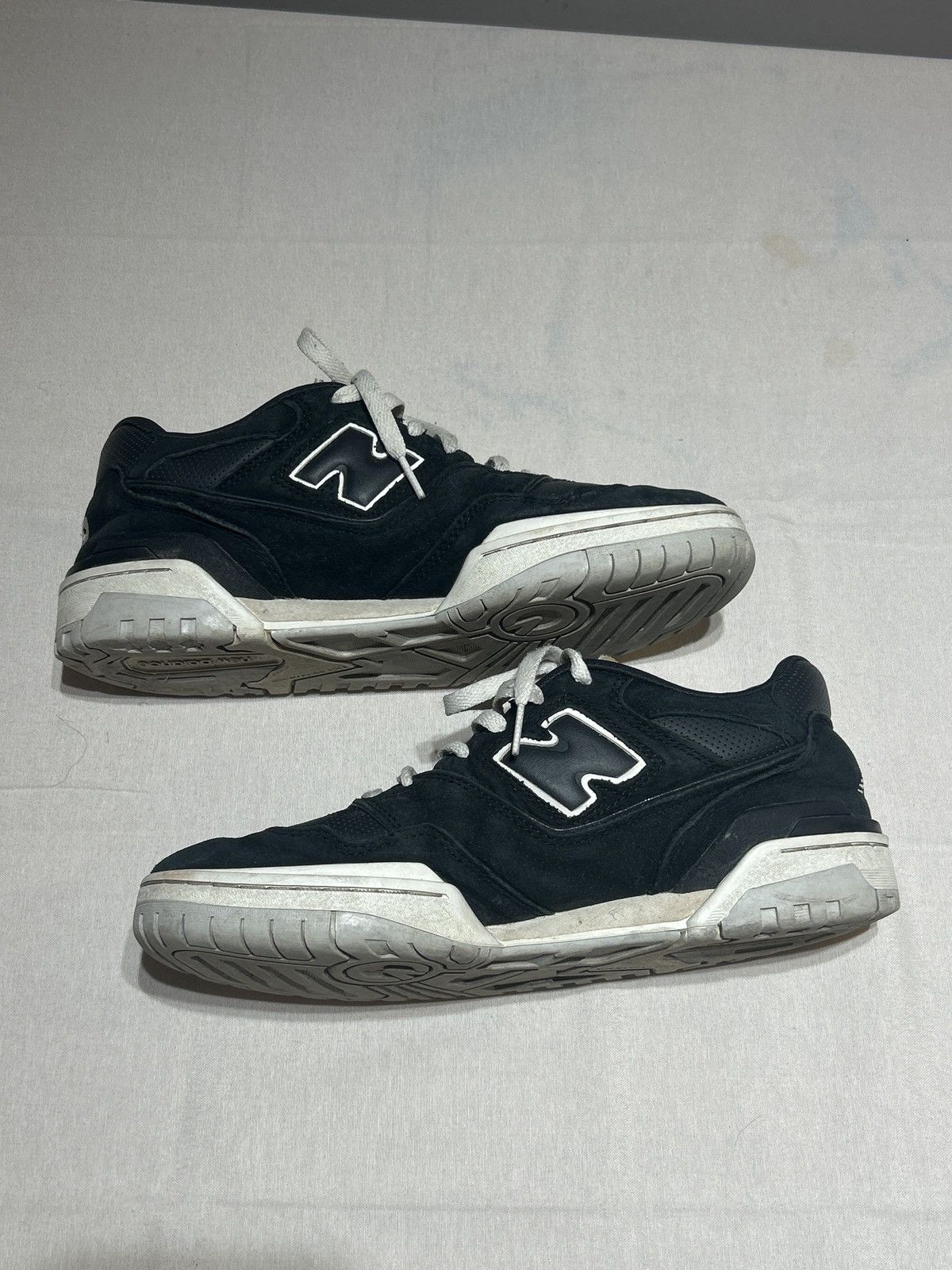 New Balance Black/White New Balance 550’s Size US 9.5 / EU 42-43 - 3 Thumbnail