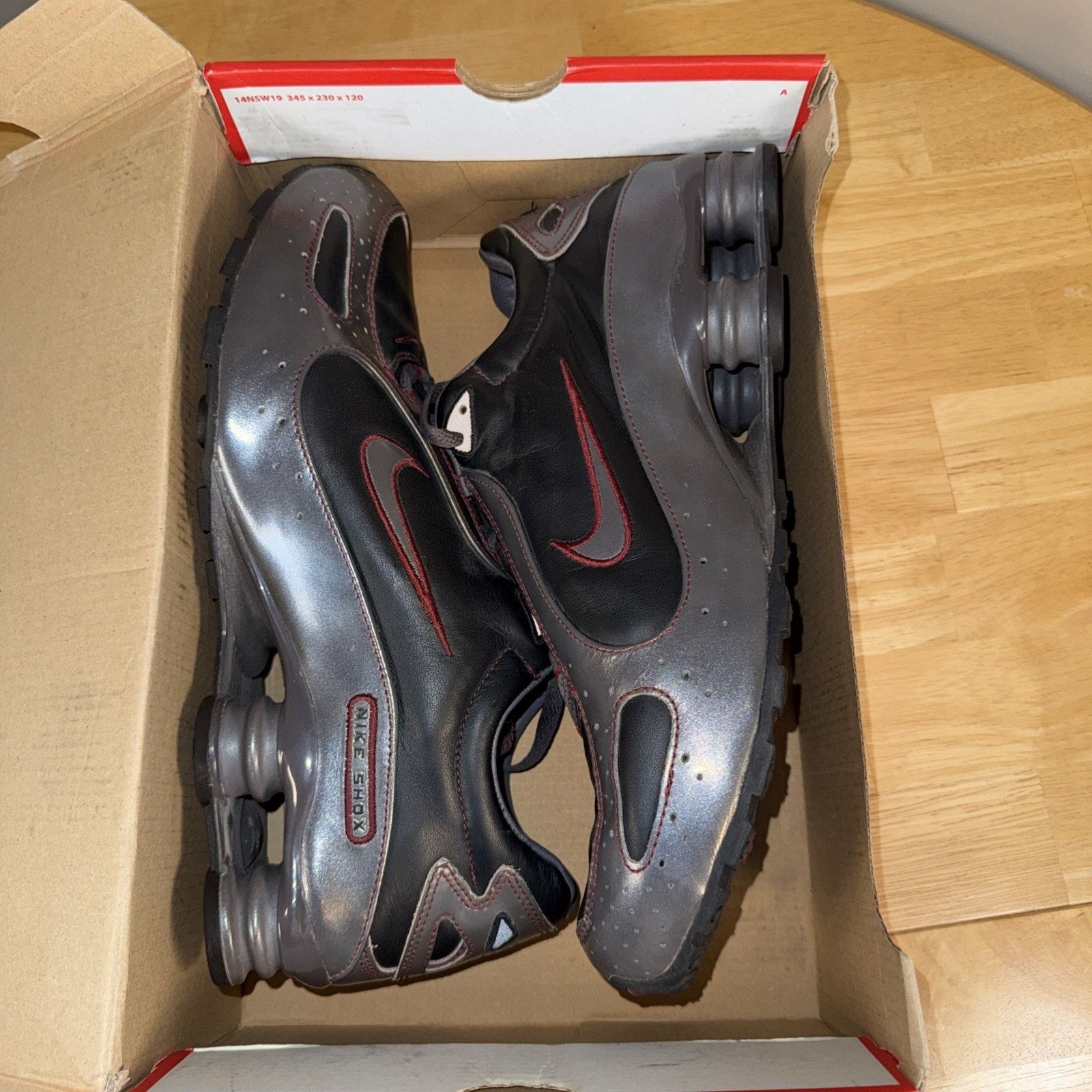 Nike Nike Shox Leather Men’s Size 13 From Vintage 2006. Rep Box Size US 13 / EU 46 - 9 Thumbnail