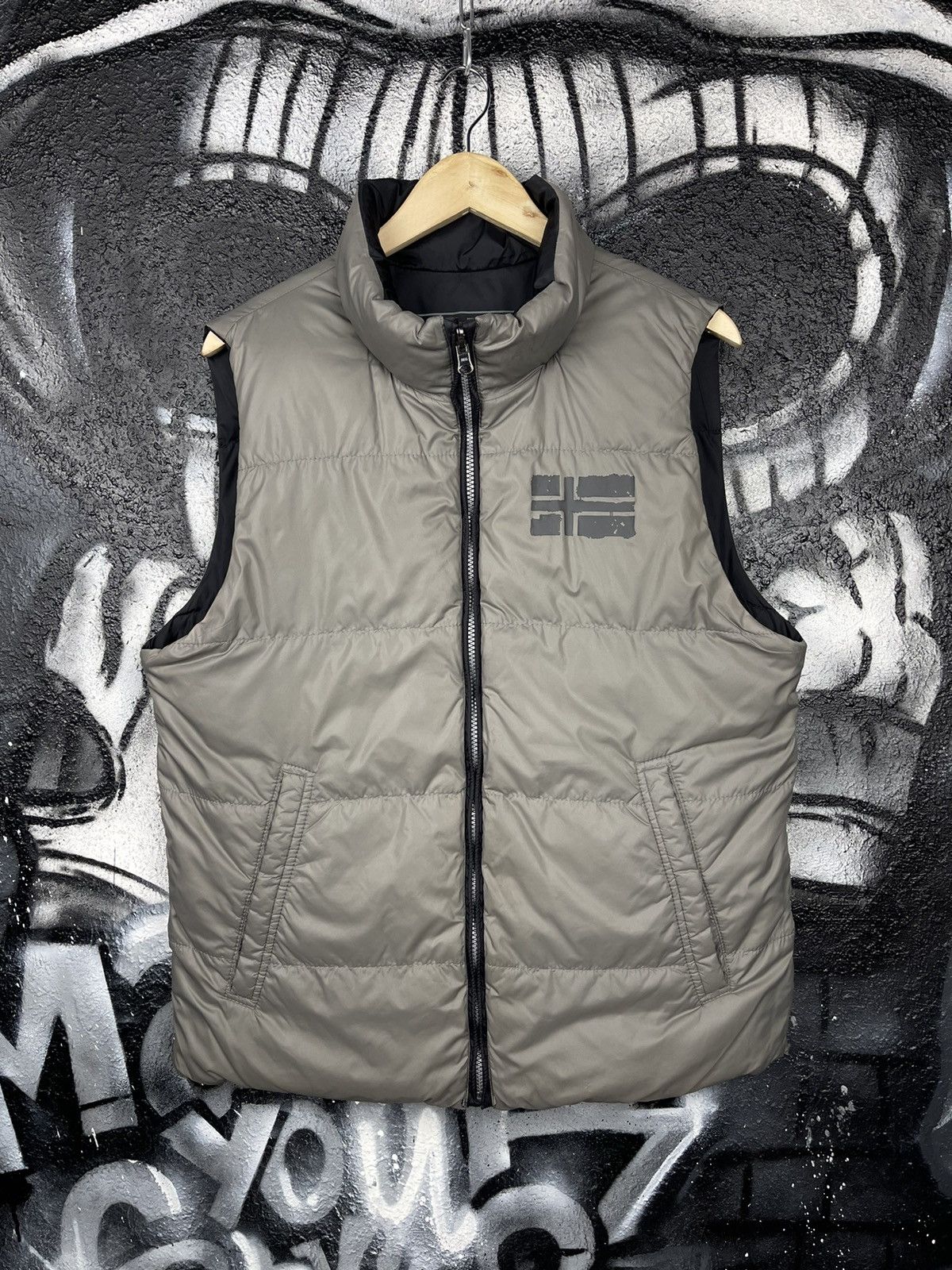 Napapijri Napapijri Big Logo Double Sided Down Vest Men’s Size L Size US L / EU 52-54 / 3 - 12 Thumbnail