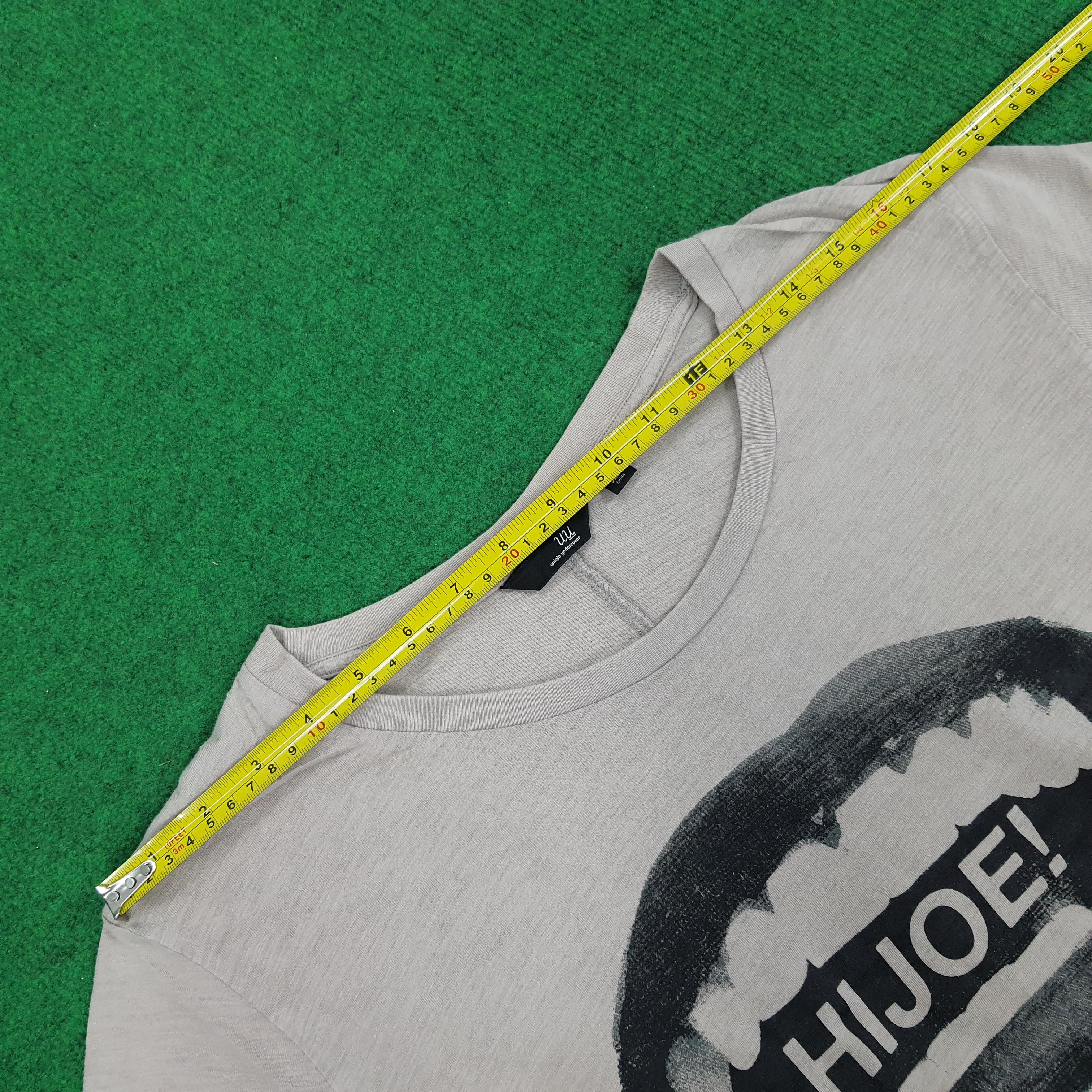 Undercover × Uniqlo Vintage Uniqlo Undercover Japanese Brand T-shirt Size S / US 4 / IT 40 - 9 Thumbnail