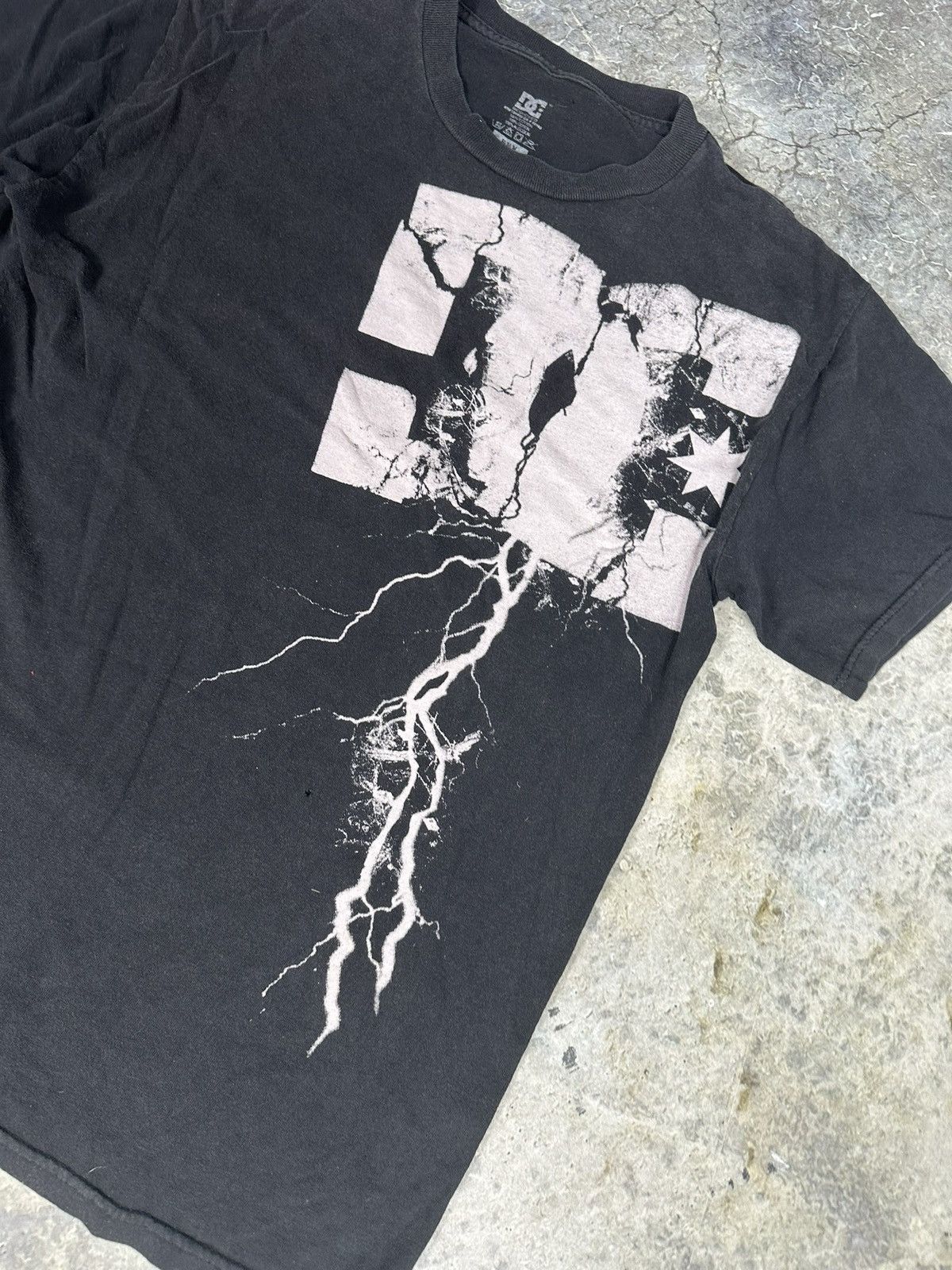 DC × Vintage Vintage DC lightning Tee Size US M / EU 48-50 / 2 - 2 Thumbnail
