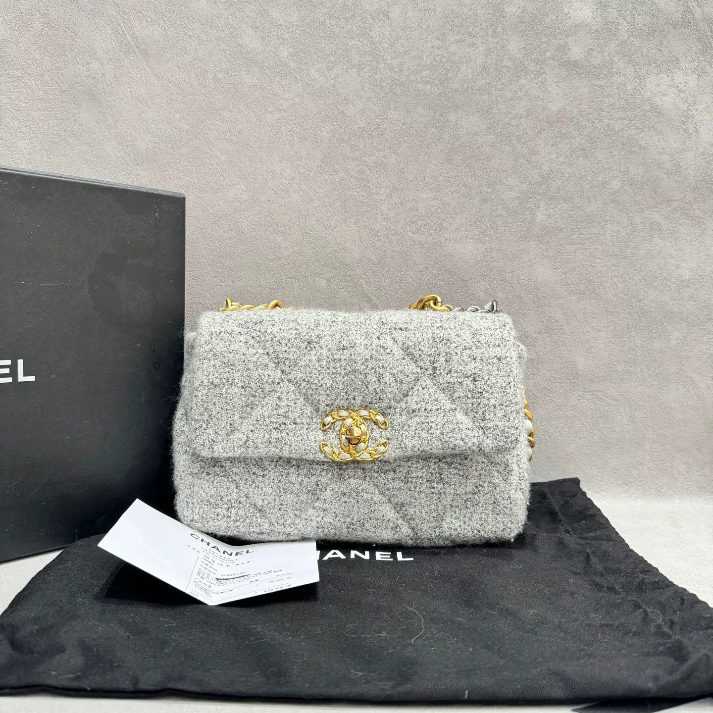 Chanel Pre-loved Bag Very good condition Size ONE SIZE - 1 Thumbnail