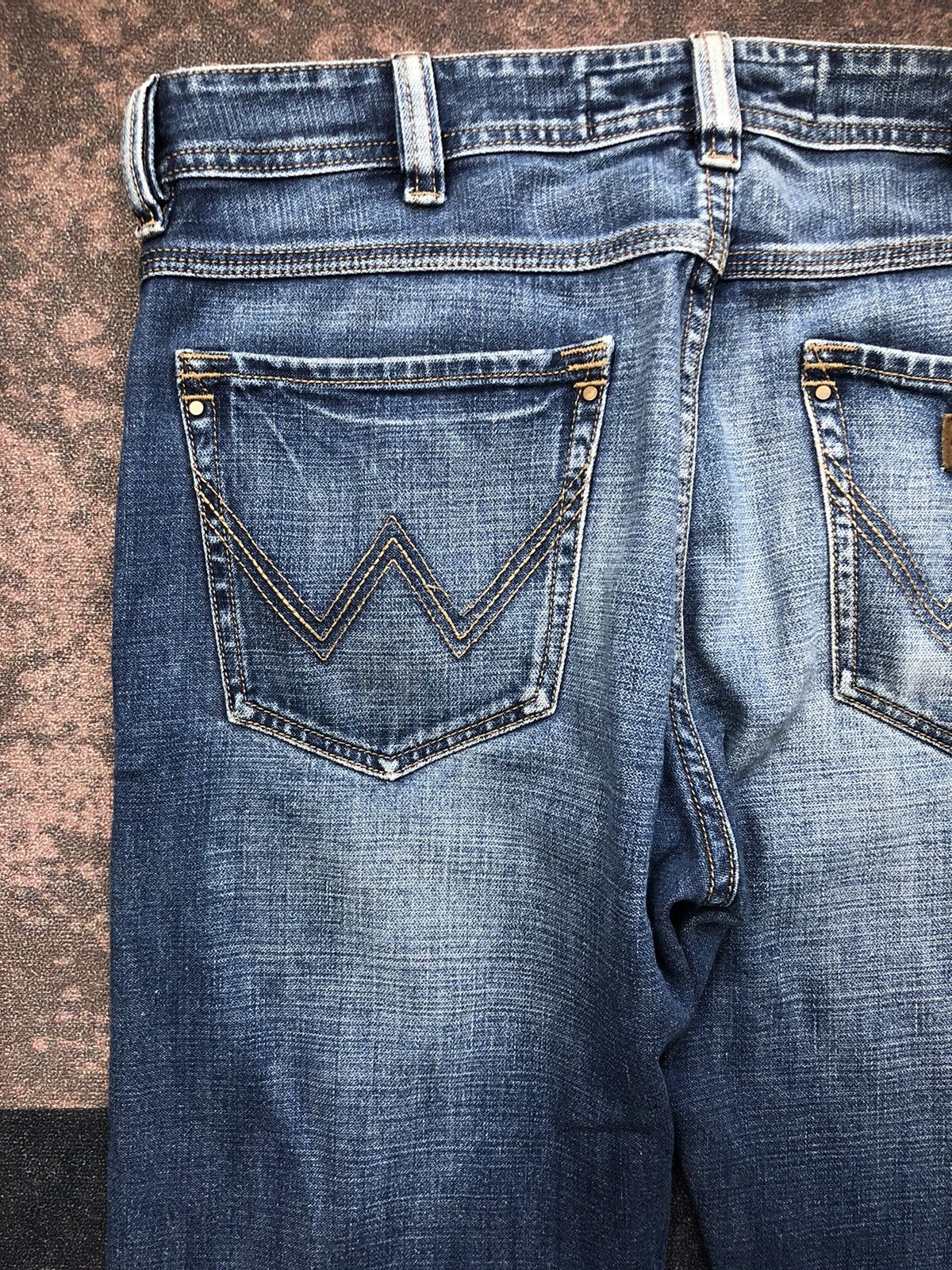 Vintage Vintage Wrangler Regular Fit Straight Jeans Size US 35 - 12 Thumbnail