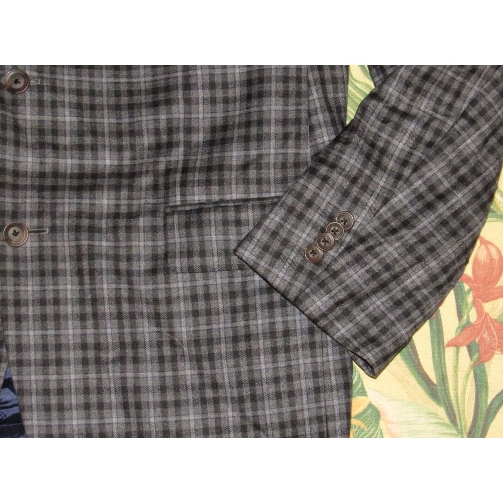 David Donahue DAVID DONAHUE Grey Plaid Connor Wool Blazer Jacket 44 Long Mens Blazer Wool 100% Long Gray Shirt Hoodie? Size 44R - 3 Thumbnail