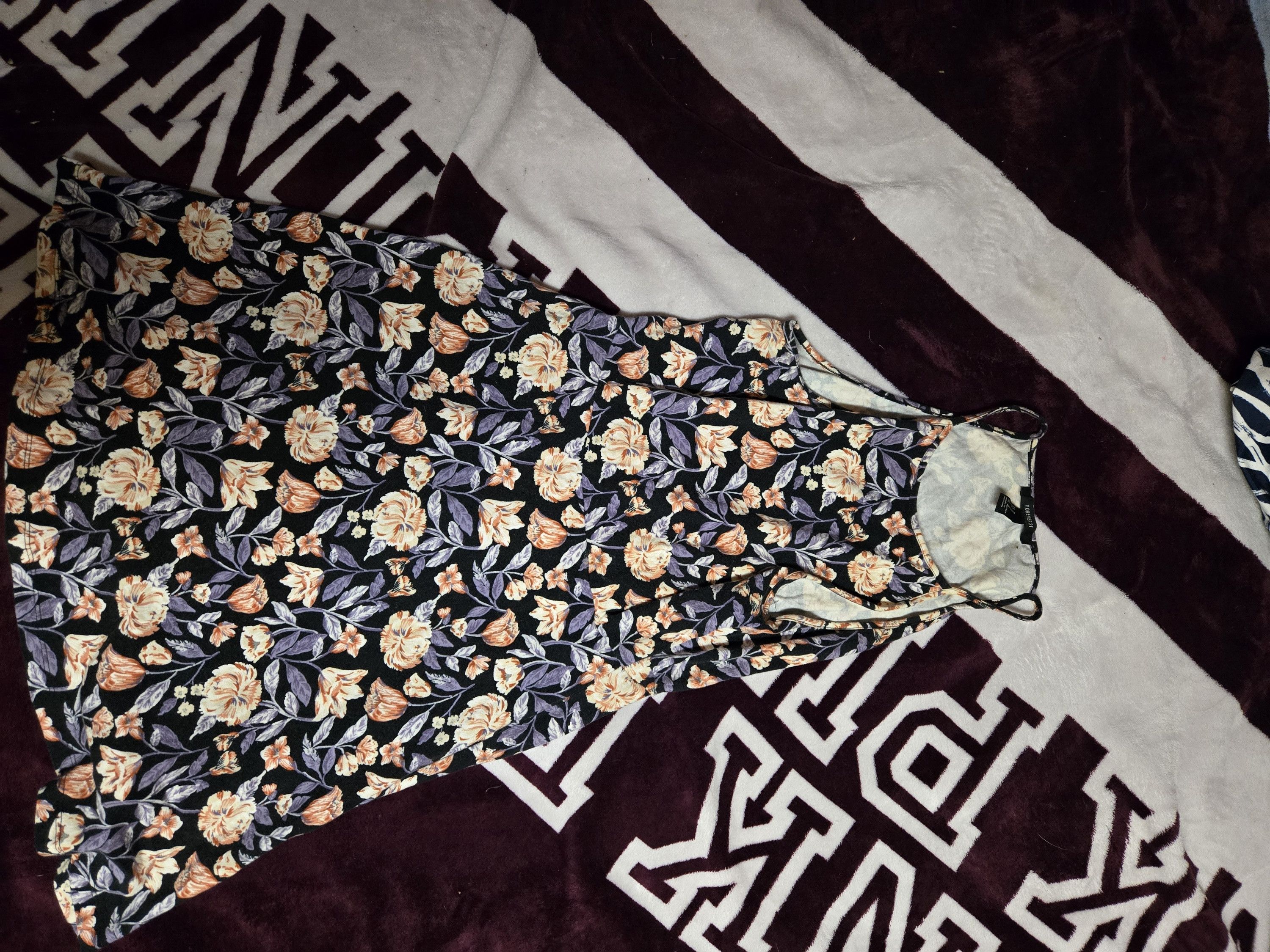 Forever 21 Floral spagetti strap dress Size M / US 6-8 / IT 42-44 - 2 Thumbnail