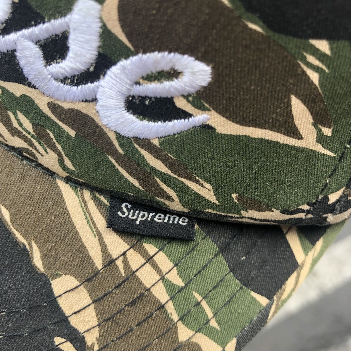 Starter × Supreme × Vintage 🔥ITEM COLLECTOR🔥SUPREME X STARTER POSSE TIGER CAMO 2006 Size ONE SIZE - 6 Thumbnail