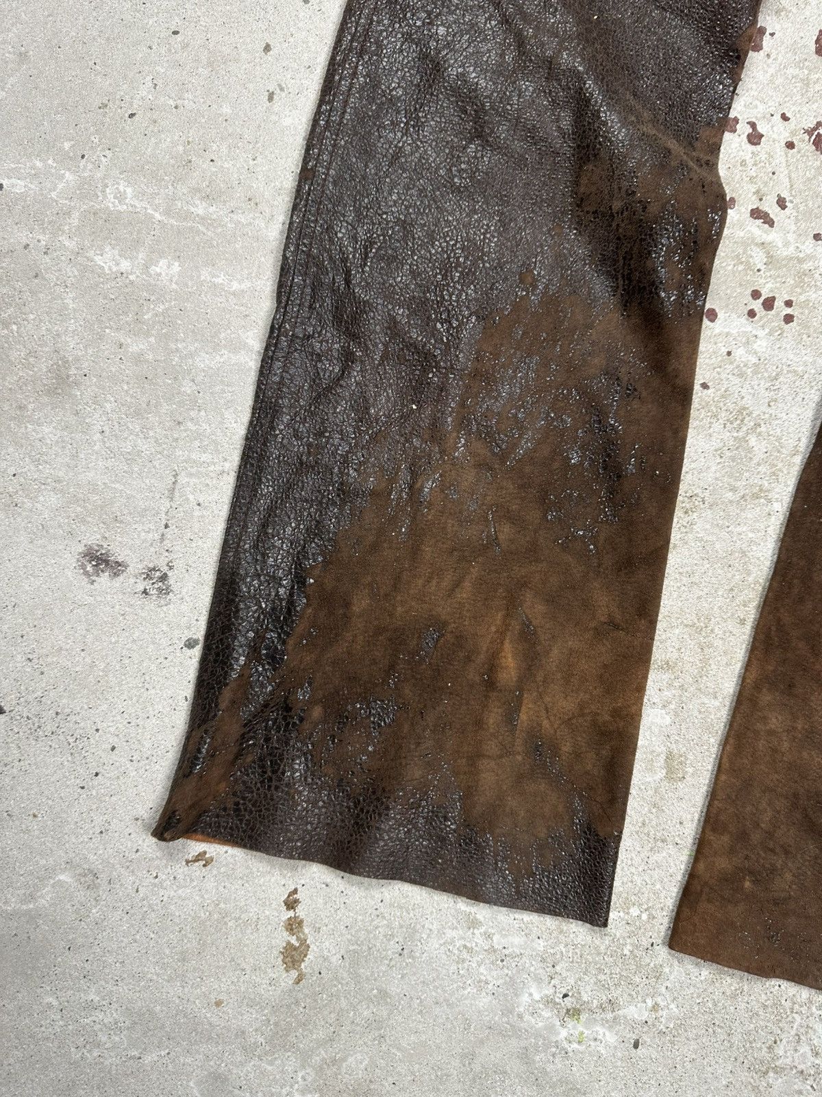 Roberto Cavalli AW2000 Roberto Cavalli Brown Leather Eroded Burnt Pants Size US 30 / EU 46 - 18 Thumbnail