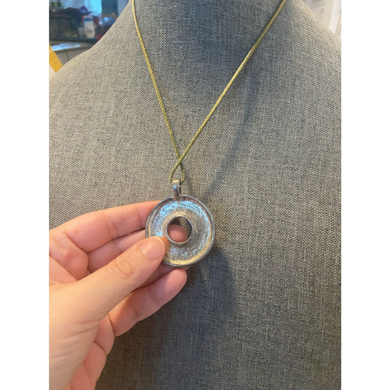 Handmade Cream and blue round pendant necklace Size ONE SIZE - 3 Thumbnail