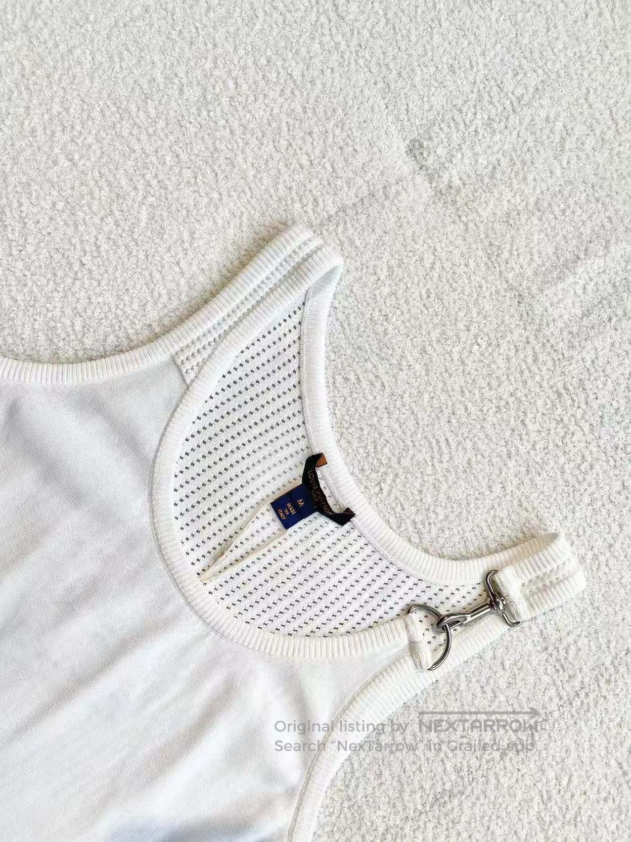 Louis Vuitton Louis Vuitton Knitted vest with lock buttons| Size M / US 6-8 / IT 42-44 - 4 Thumbnail