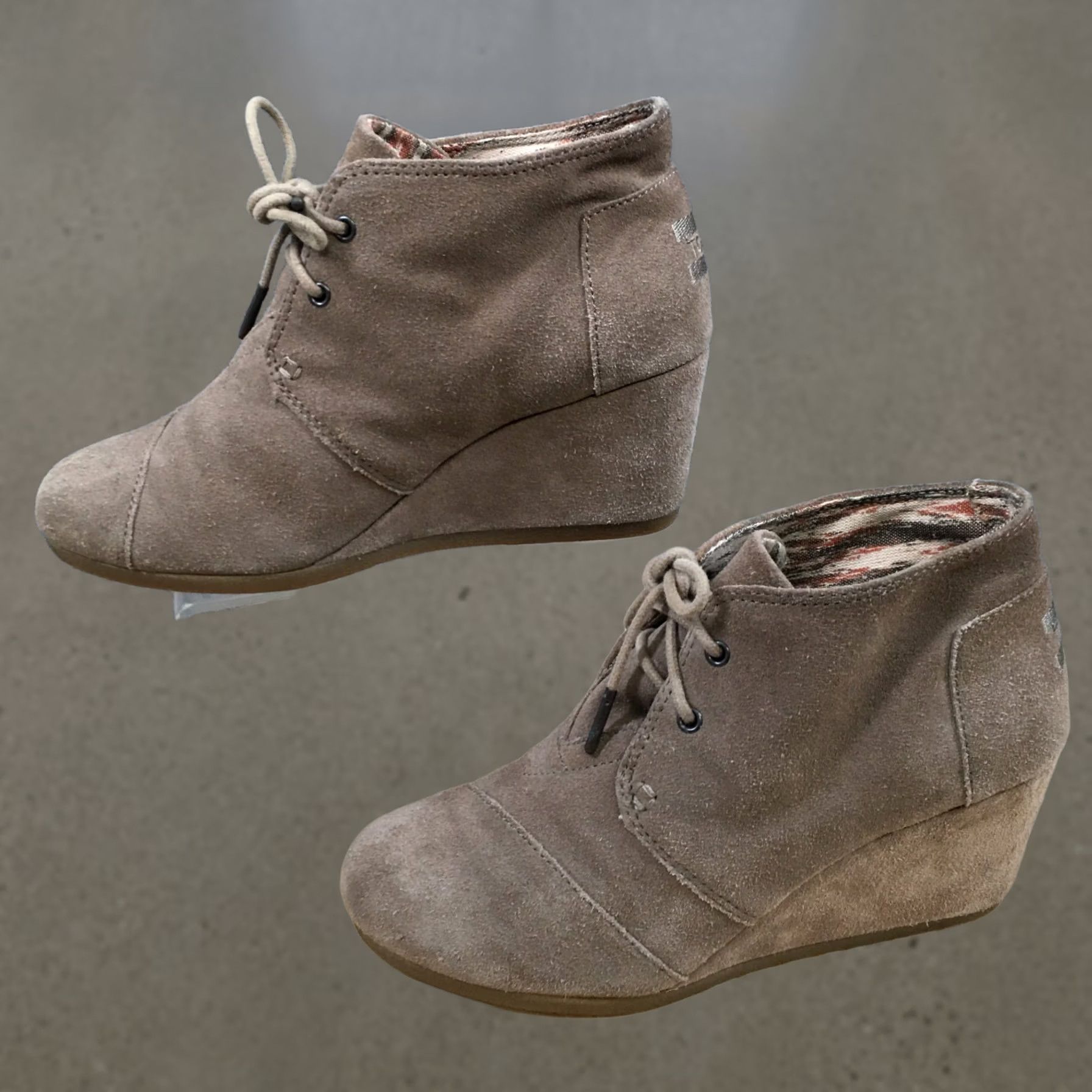 Toms TOMS Boots Womens 7.5 Lace Up Desert Wedge Ankle Bootie 740817 Brown Suede Boots Size US 8 / IT 38 - 1 Thumbnail