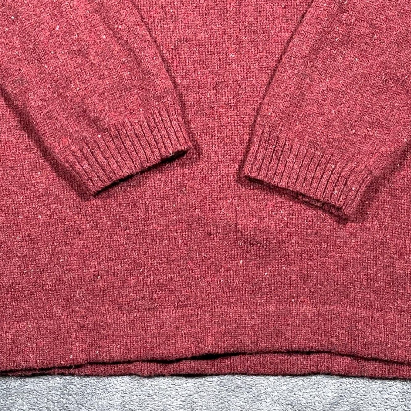 Vintage Woolrich Mens Sweater Pullover V Neck Wool Nylon Knit All Seasons Classic Red Heather M Size US M / EU 48-50 / 2 - 3 Thumbnail