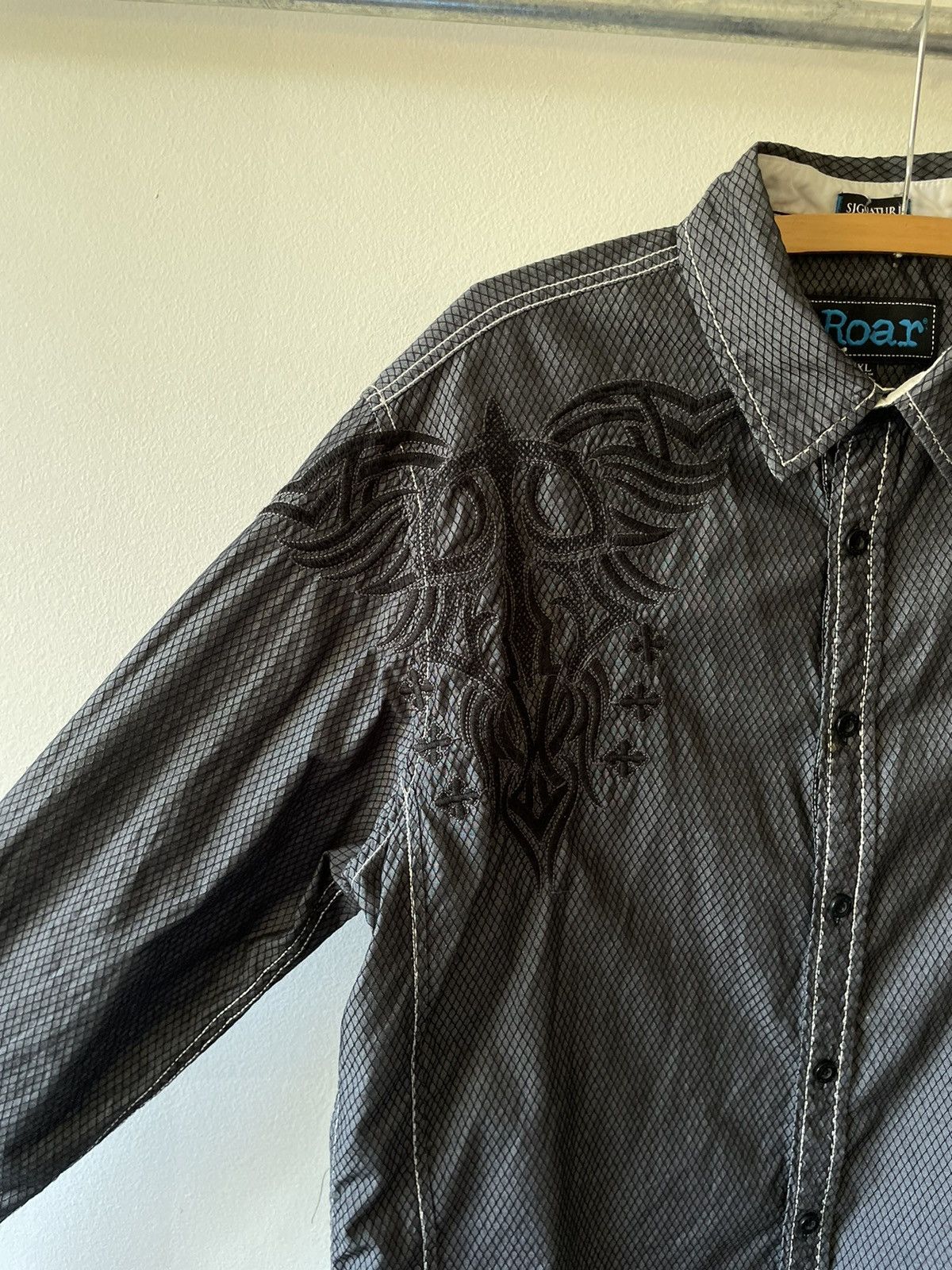 Roar Crazy Y2K Opium Design Tribal Cross Button Up Size US XL / EU 56 / 4 - 13 Thumbnail