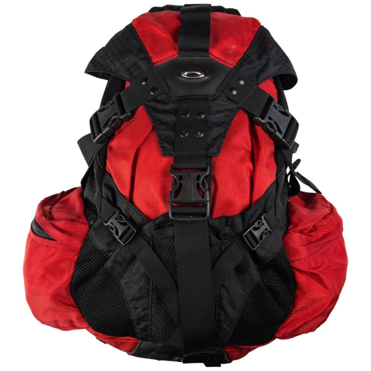 S*3様 Oakley icon tactical backpack 90s 赤 s-l400.jpg